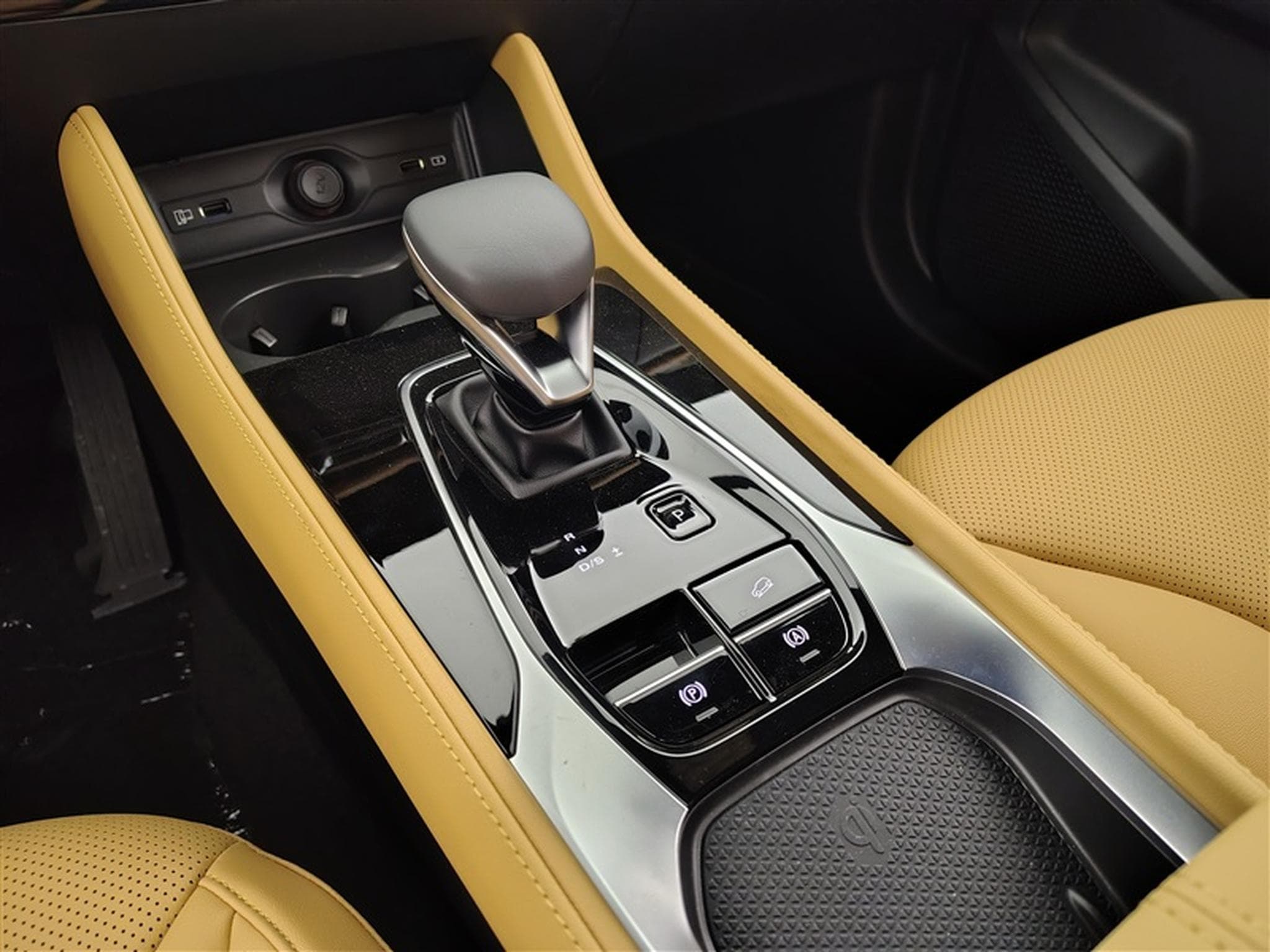 MG HS 1.5 T-GDi 170cv BVA Comfort CARPLAY / FULL LED / CUIR / CAM (2025) - Photo 12