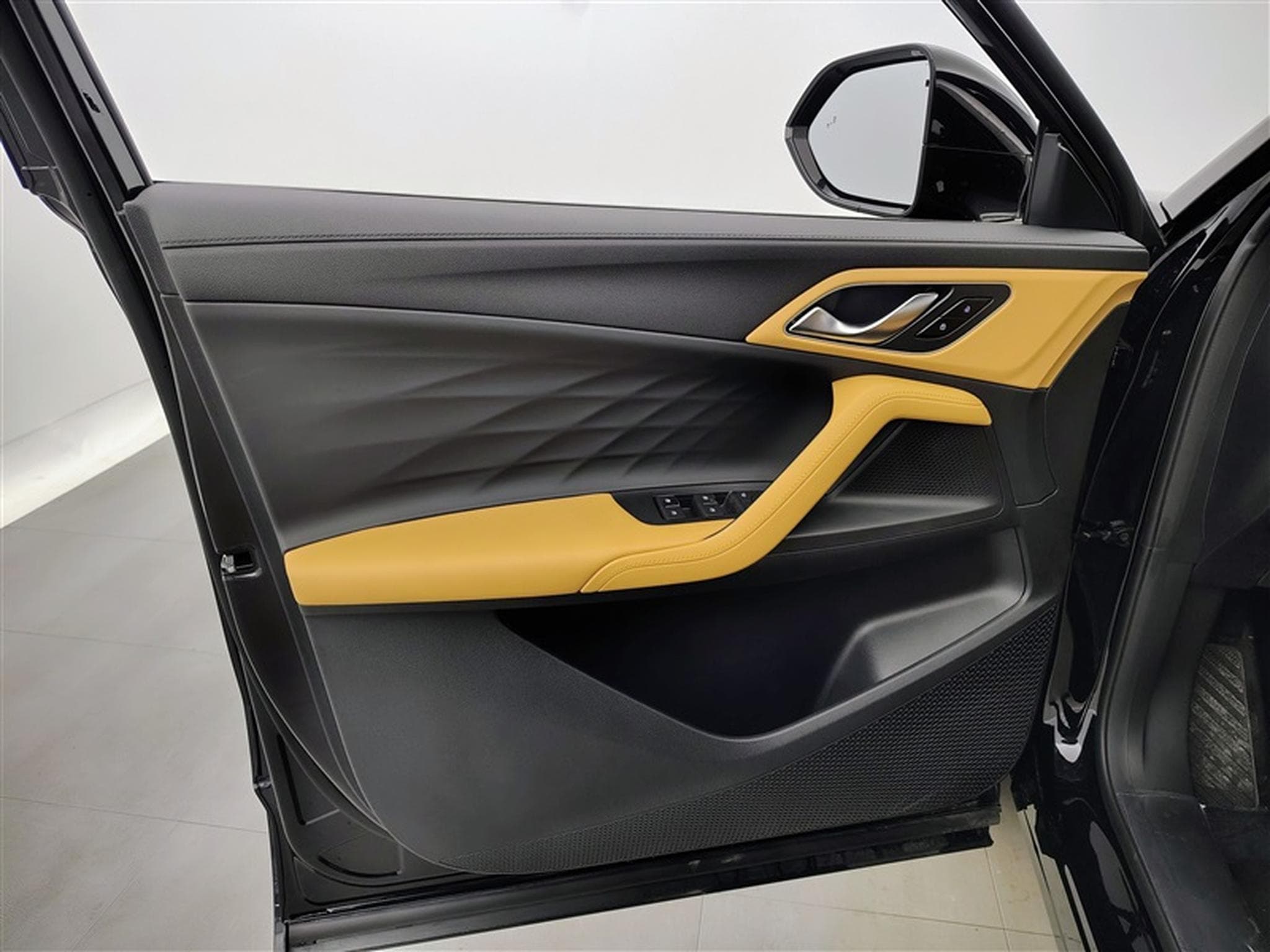 MG HS 1.5 T-GDi 170cv BVA Comfort CARPLAY / FULL LED / CUIR / CAM (2025) - Photo 17