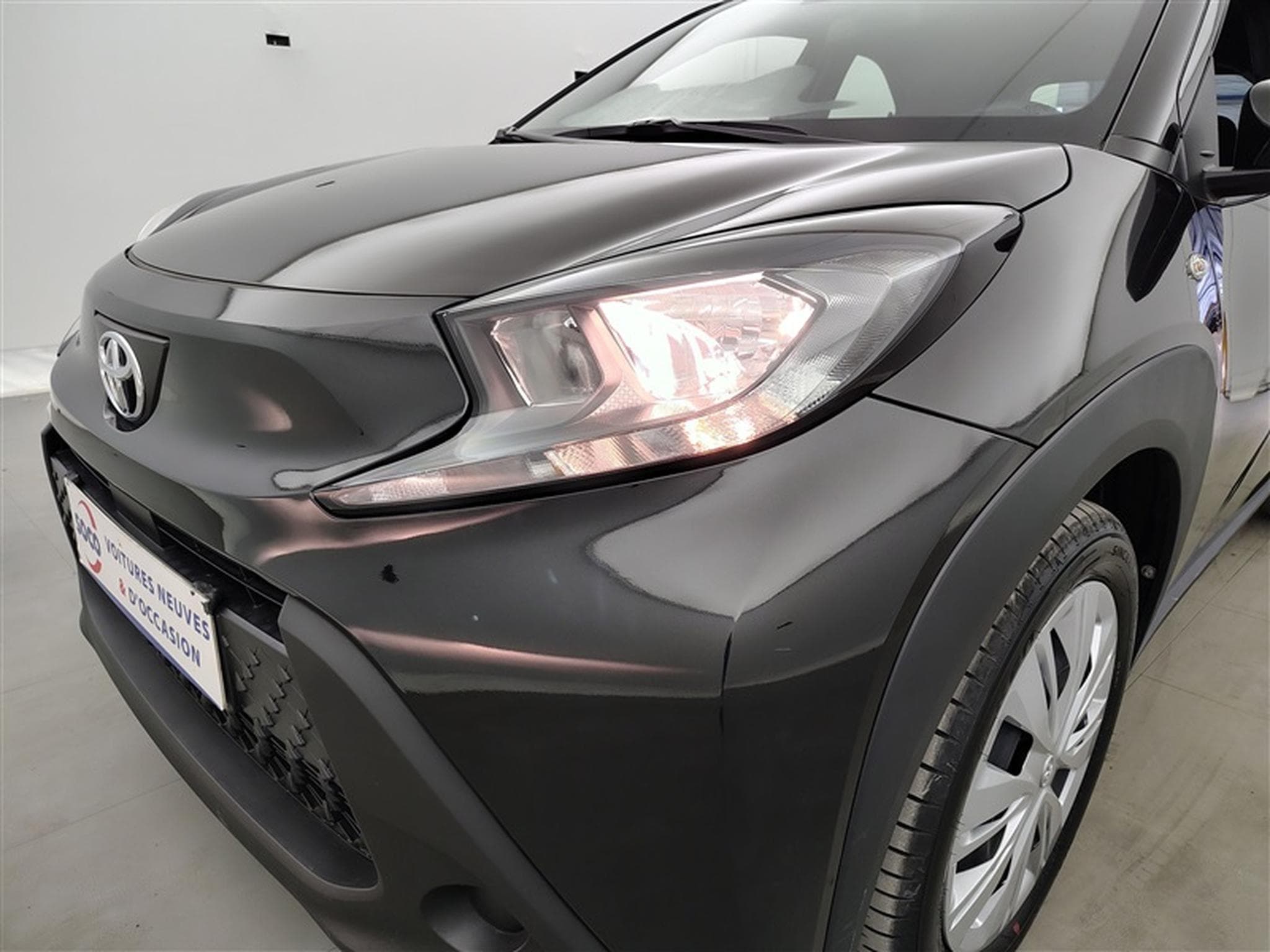Toyota Aygo 1.0i VVT-i Play CARPLAY / CAMERA (2024) - Photo 15