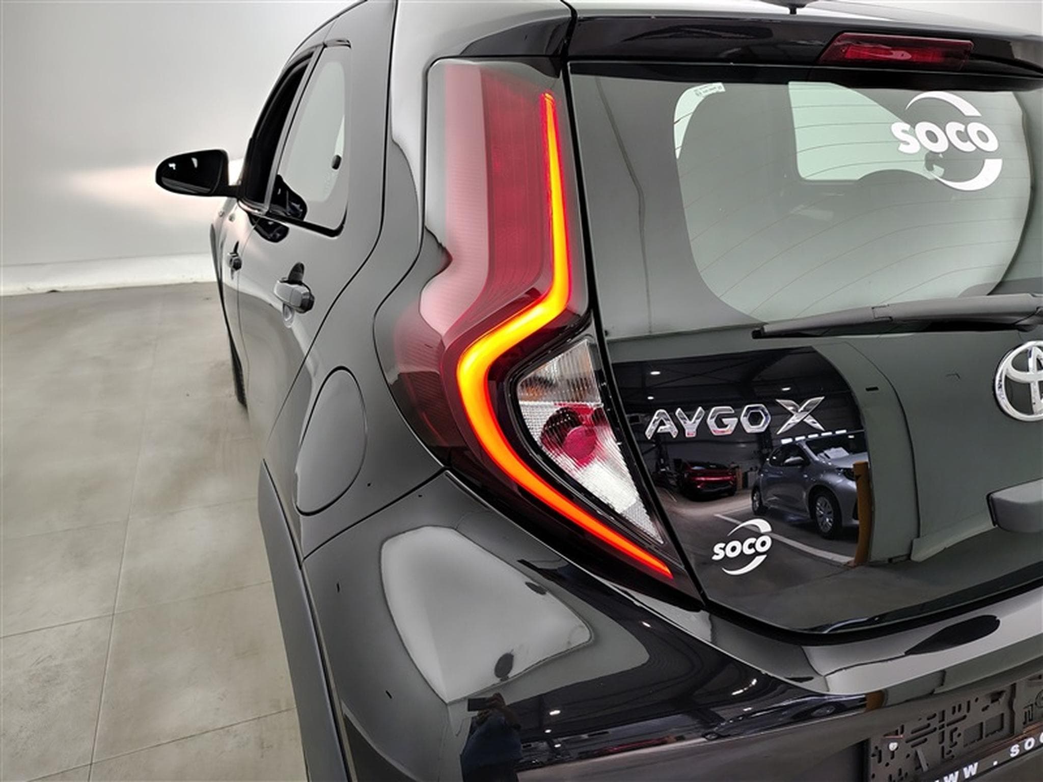 Toyota Aygo 1.0i VVT-i Play CARPLAY / CAMERA (2024) - Photo 16