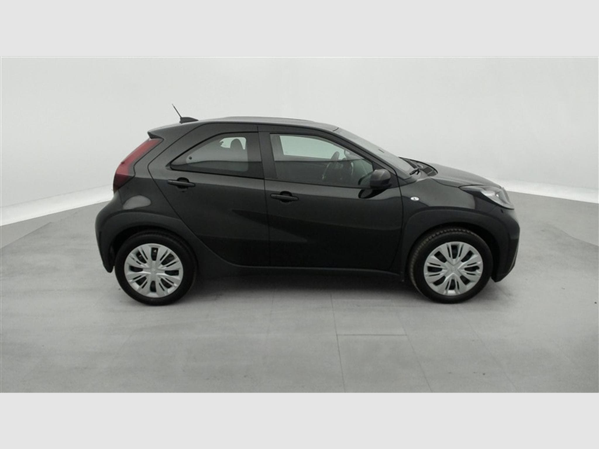 Toyota Aygo 1.0i VVT-i Play CARPLAY / CAMERA (2024) - Photo 23