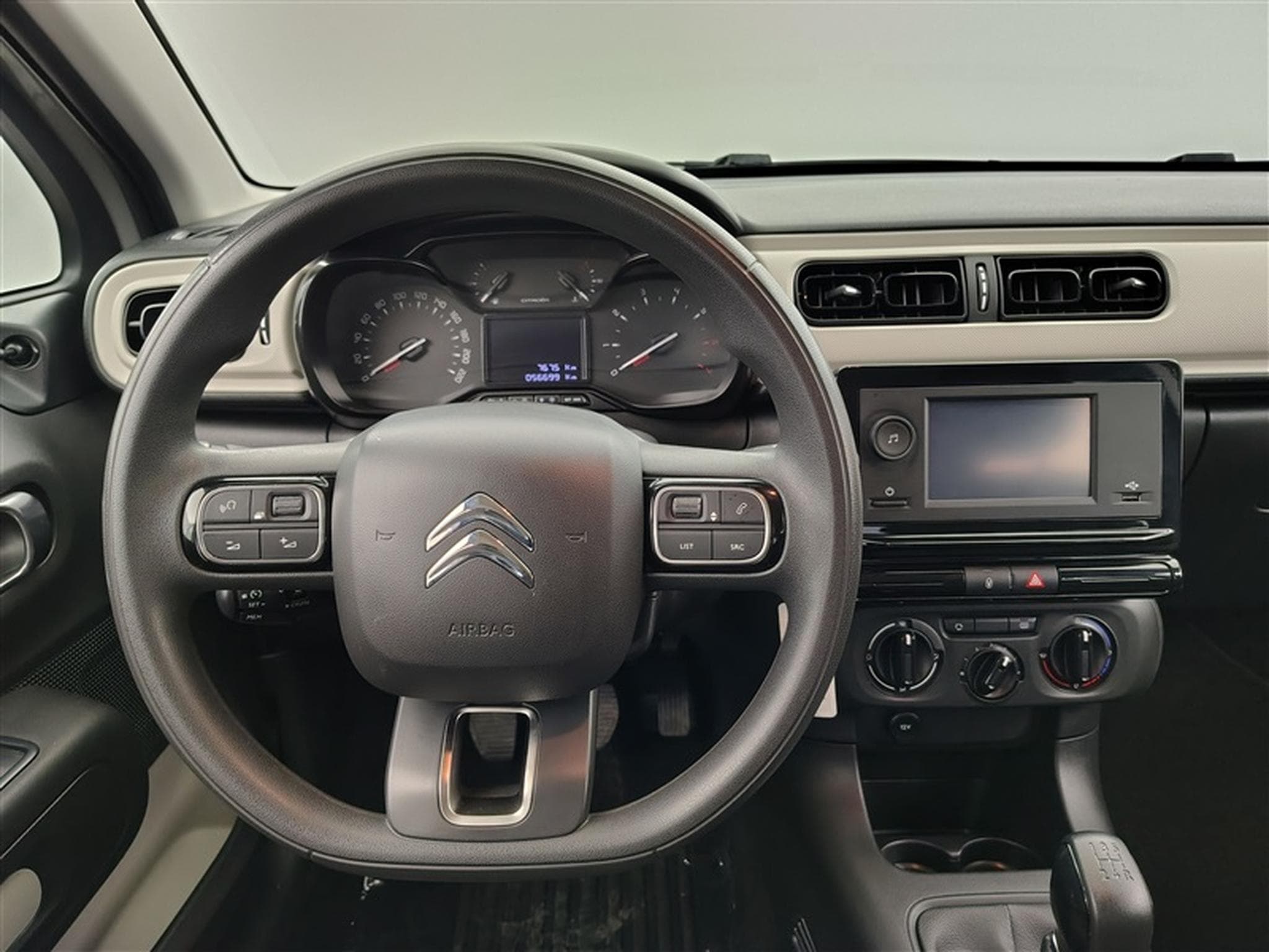 Citroen C3 1.2i PureTech 82Cv Live (2021) - Photo 9