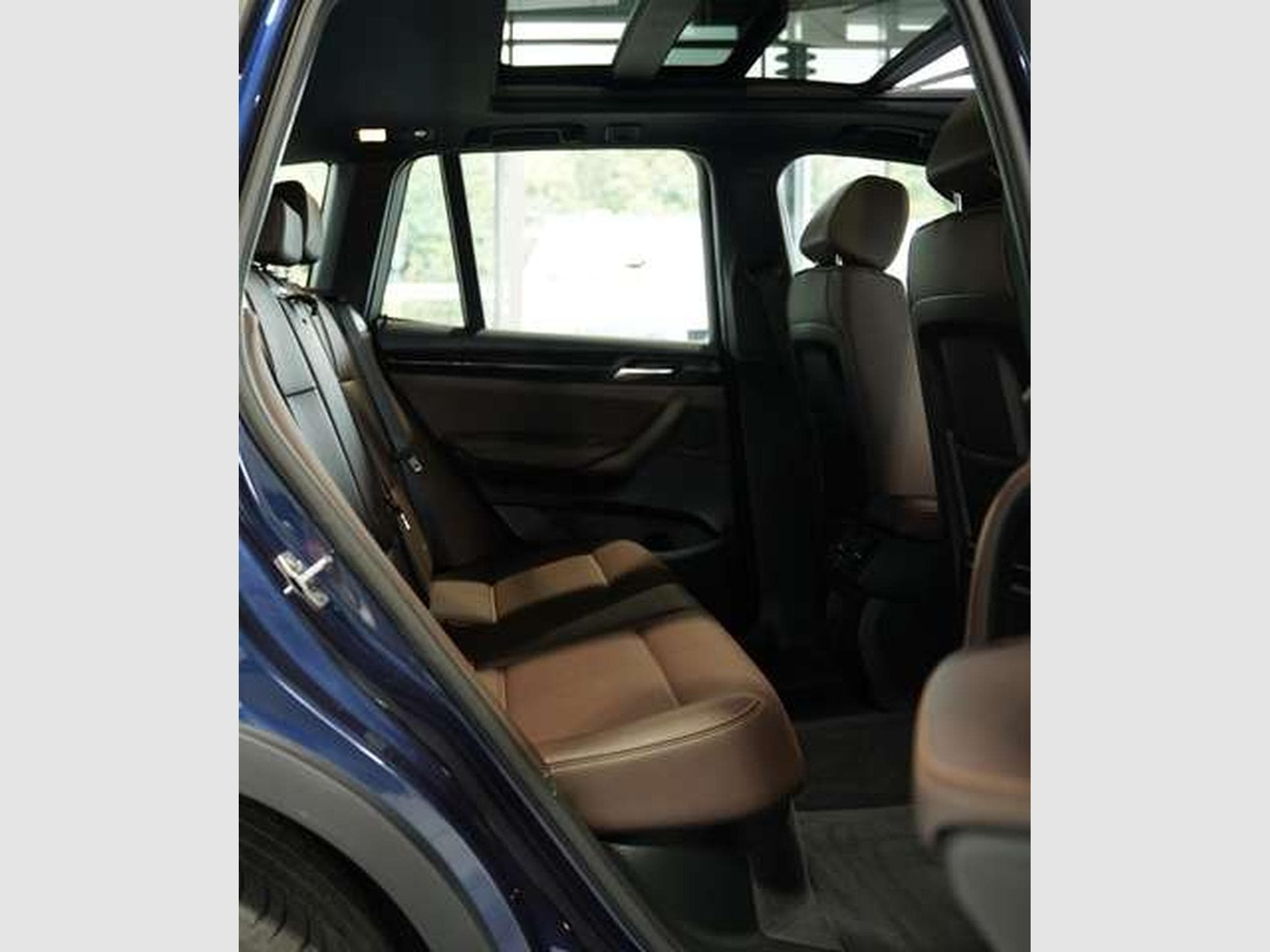 BMW X3 xD 20 d 1.H *19 *Pano *AHK *Bi-Xenon *28Tsd (2015) - Photo 16