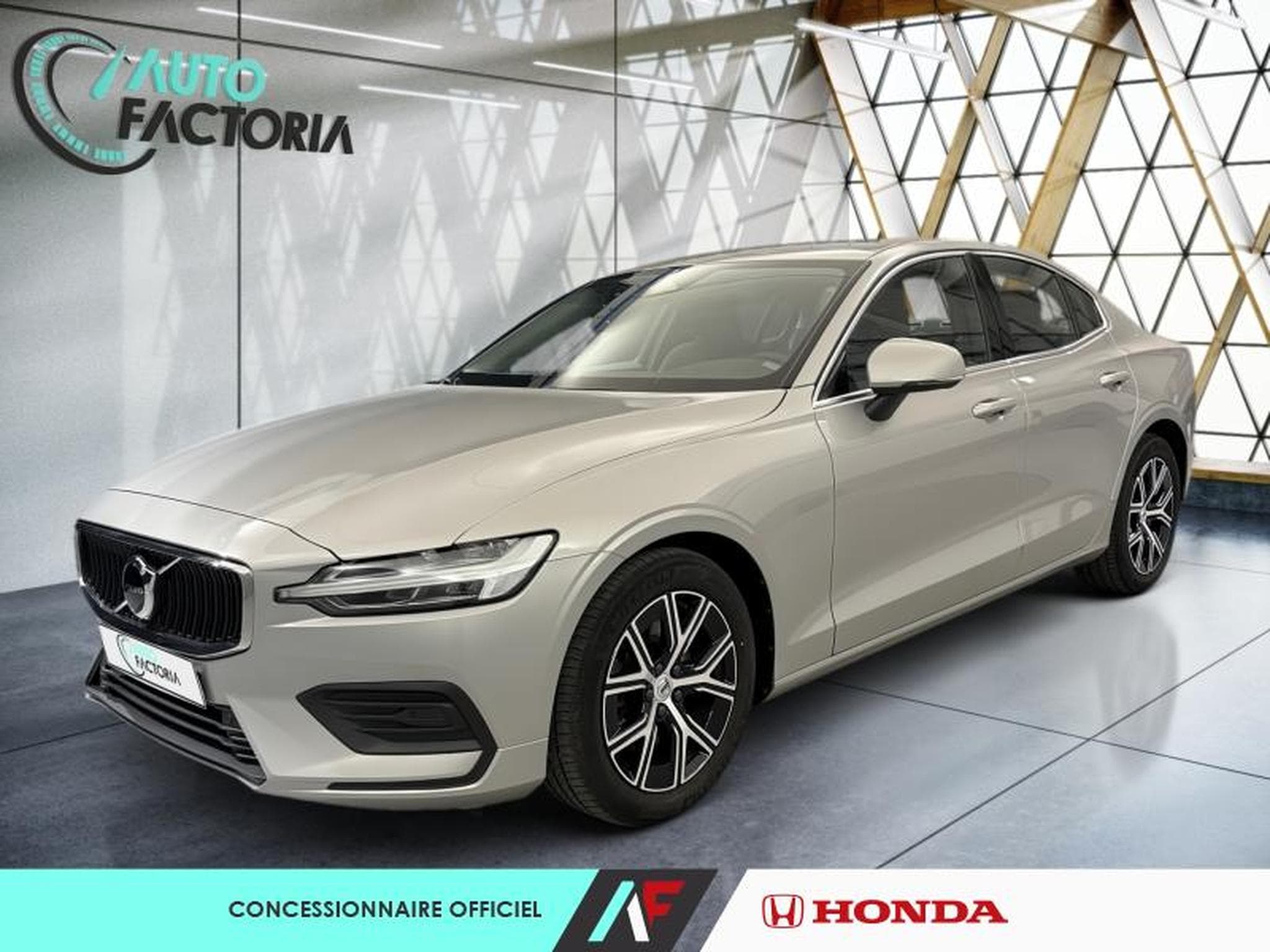 Volvo S60 -46% 2,0 MHEV 197CV Core (2024) - Photo 1