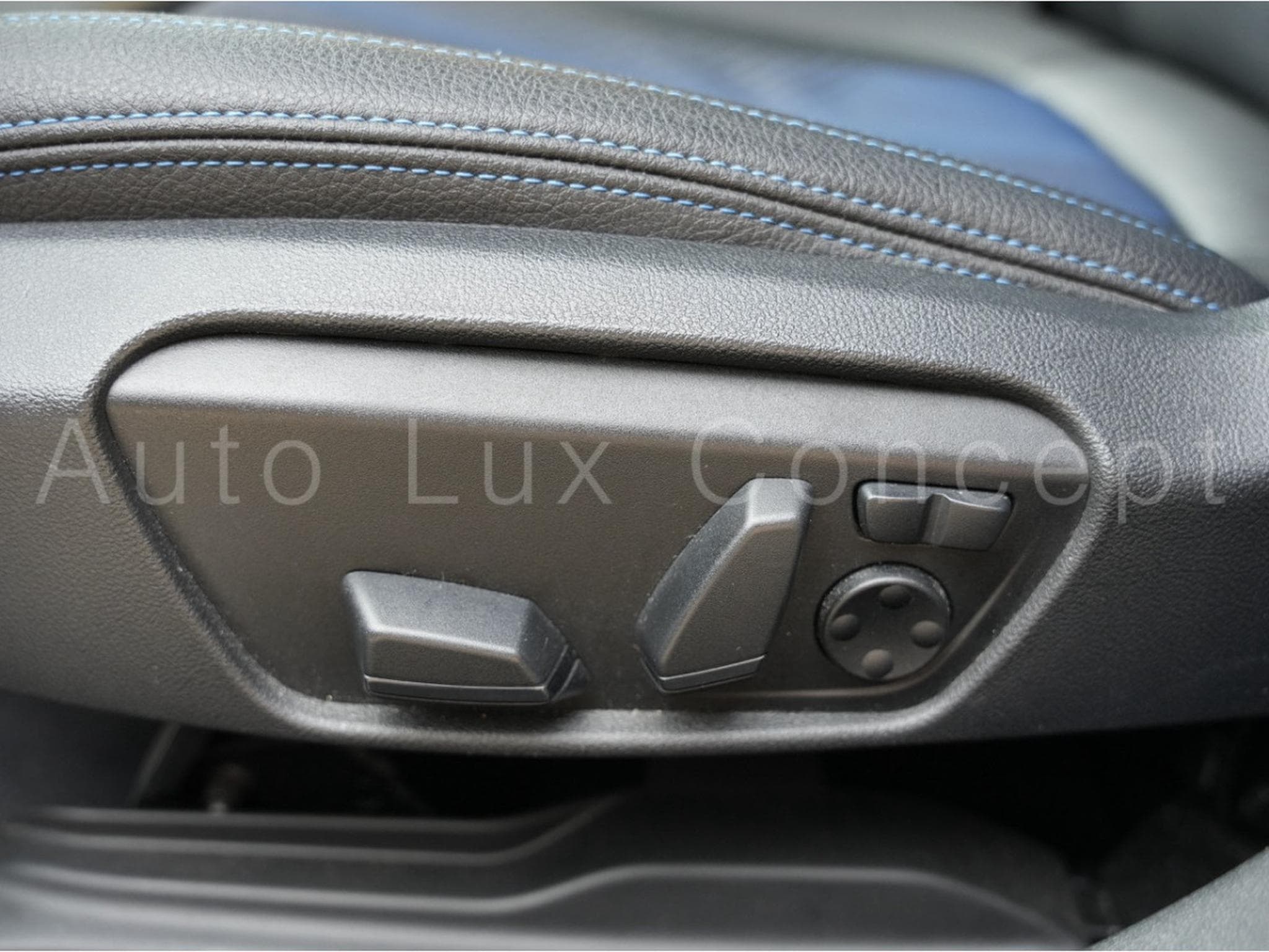 BMW M135 i xDrive (2019) - Photo 18
