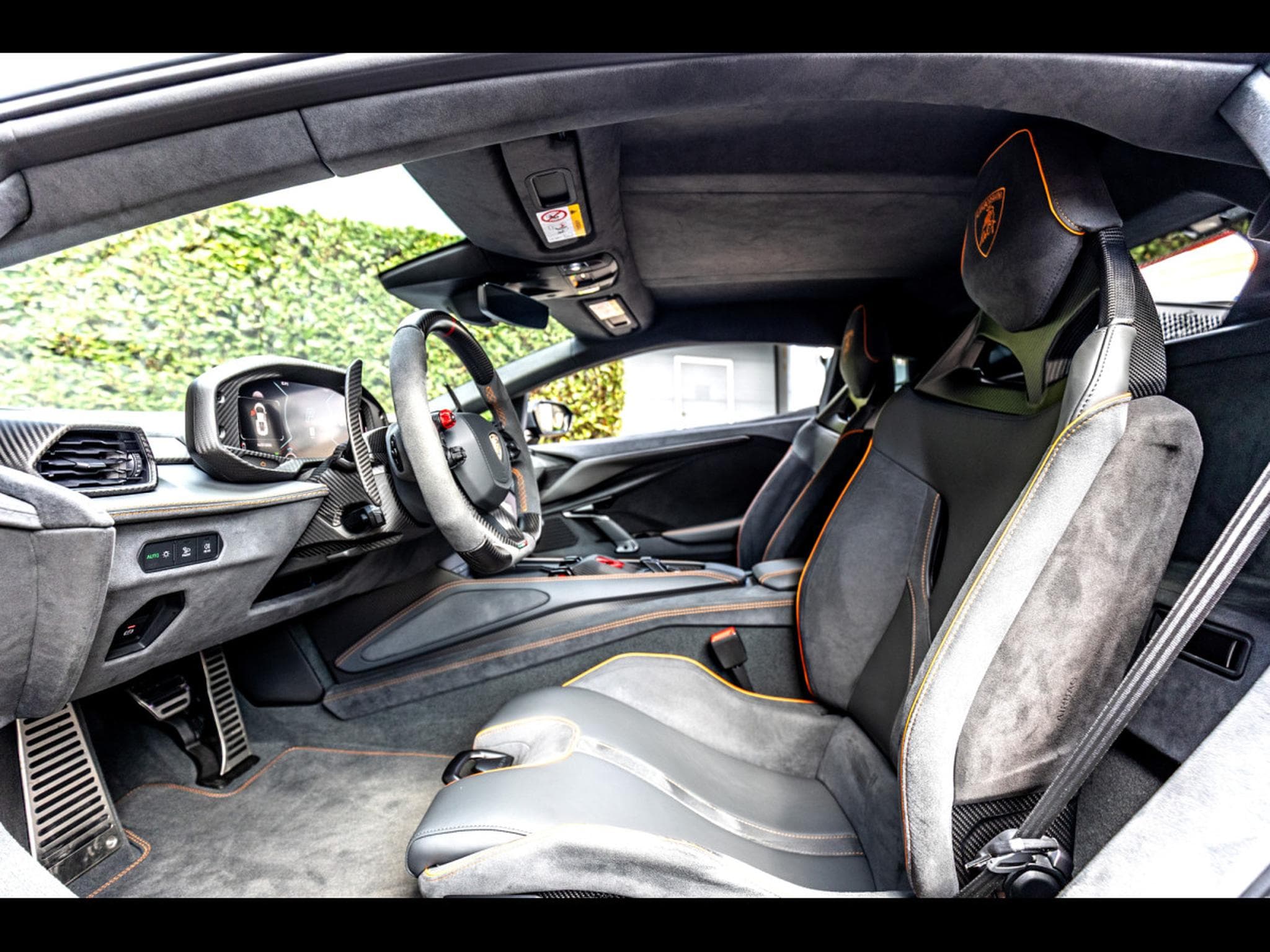 Lamborghini Revuelto 6.5 V12 HPEV (1.015 CH) - GRIGIO TELESTO – FULL PPF (2025) - Photo 11