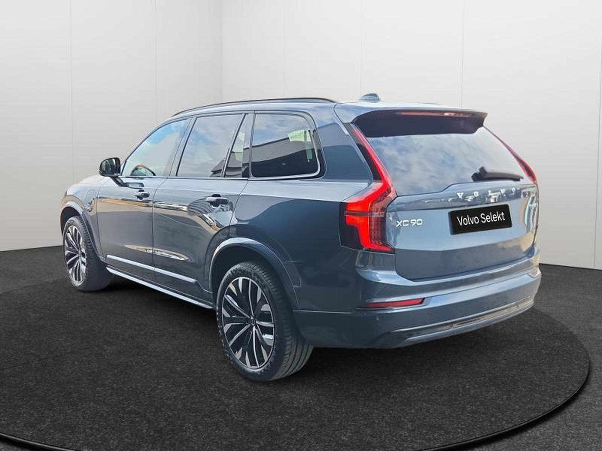 Volvo XC90 T8 Plus Dark Auto / Essence (2025) - Photo 3