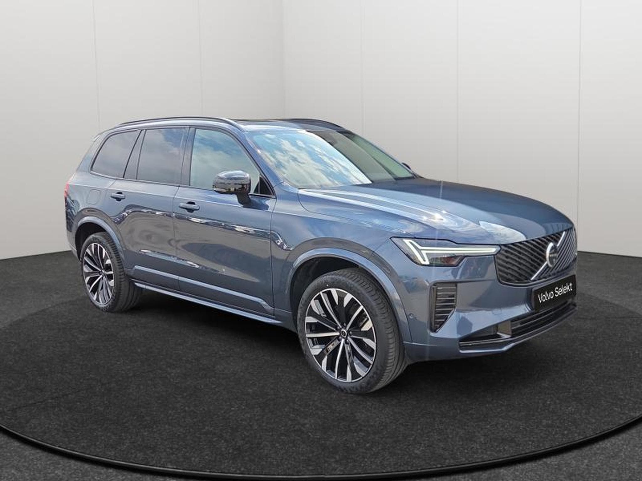 Volvo XC90 T8 Plus Dark Auto / Essence (2025) - Photo 7