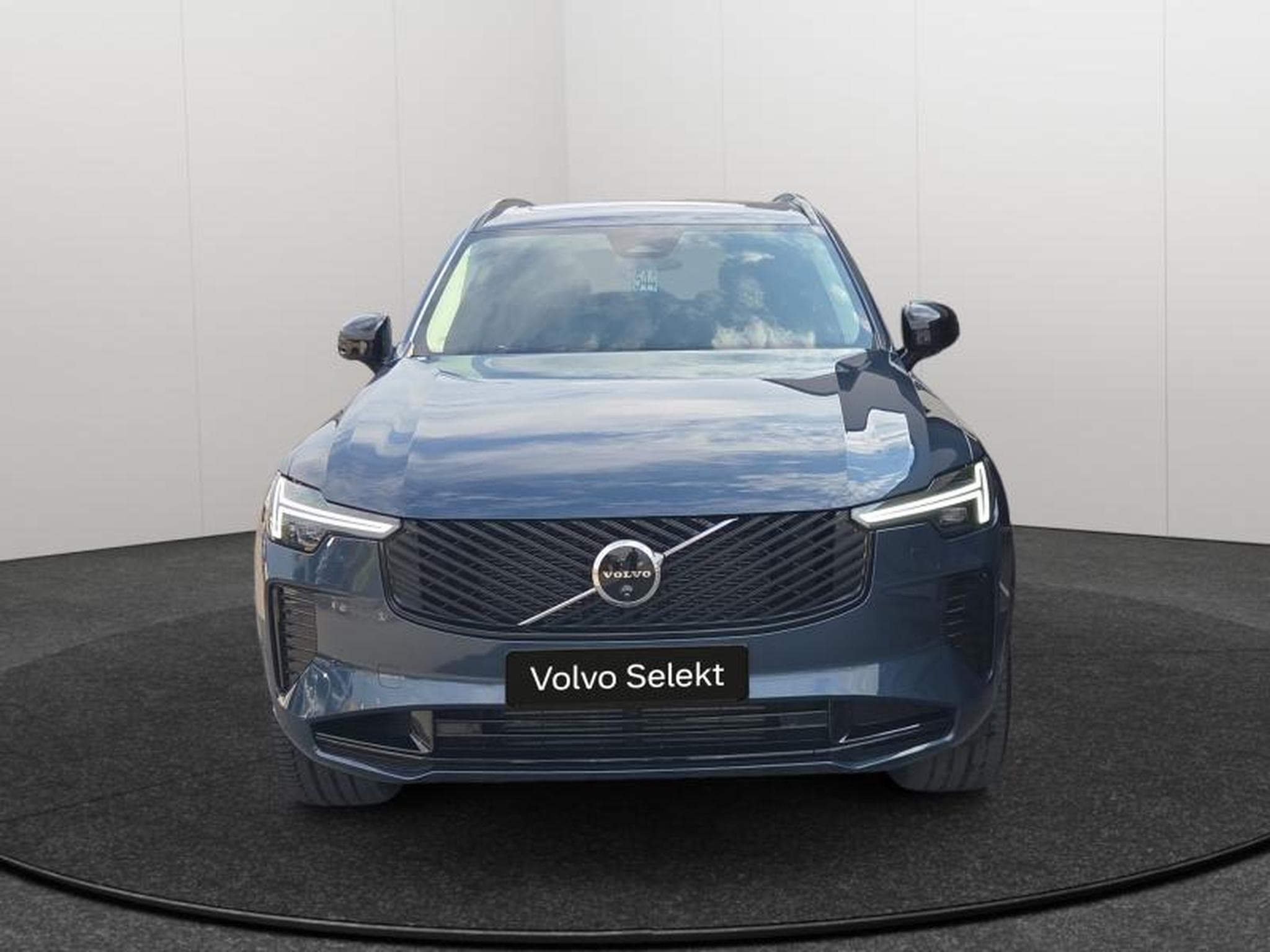 Volvo XC90 T8 Plus Dark Auto / Essence (2025) - Photo 8