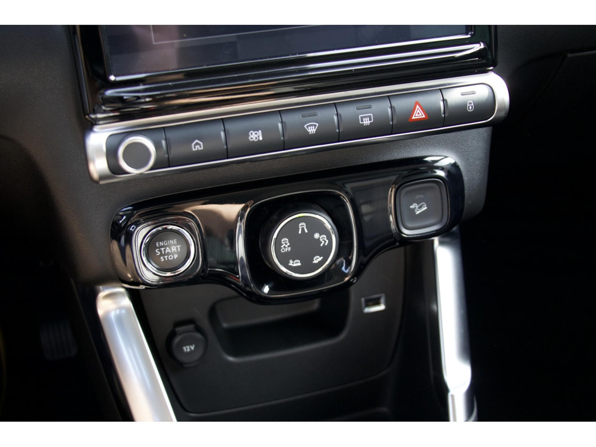 Citroën C3 Aircross BlueHDi 110 MAX Head-Up Navi Grip Control (2024) - Photo 11
