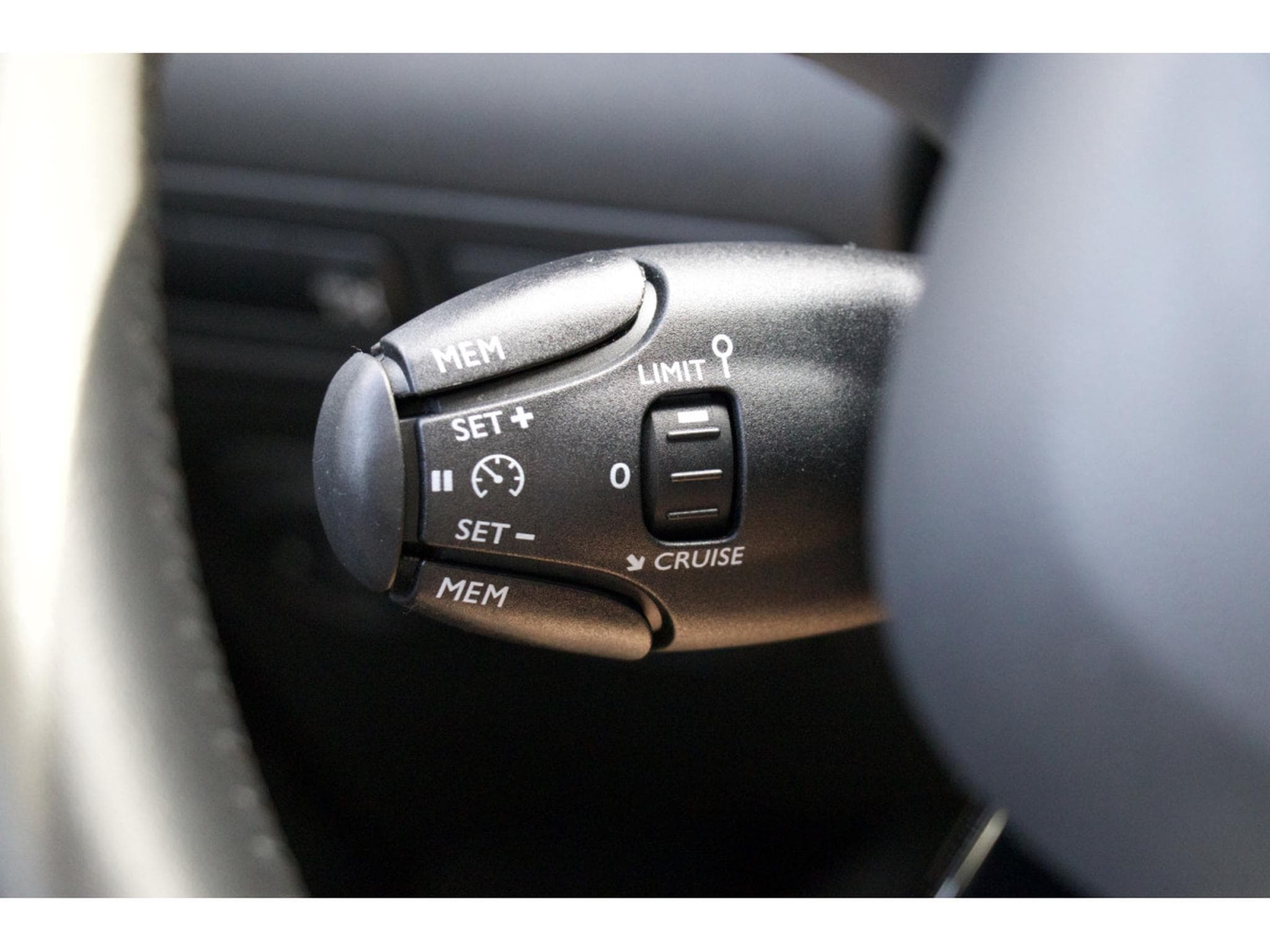 Citroën C3 Aircross BlueHDi 110 MAX Head-Up Navi Grip Control (2024) - Photo 15
