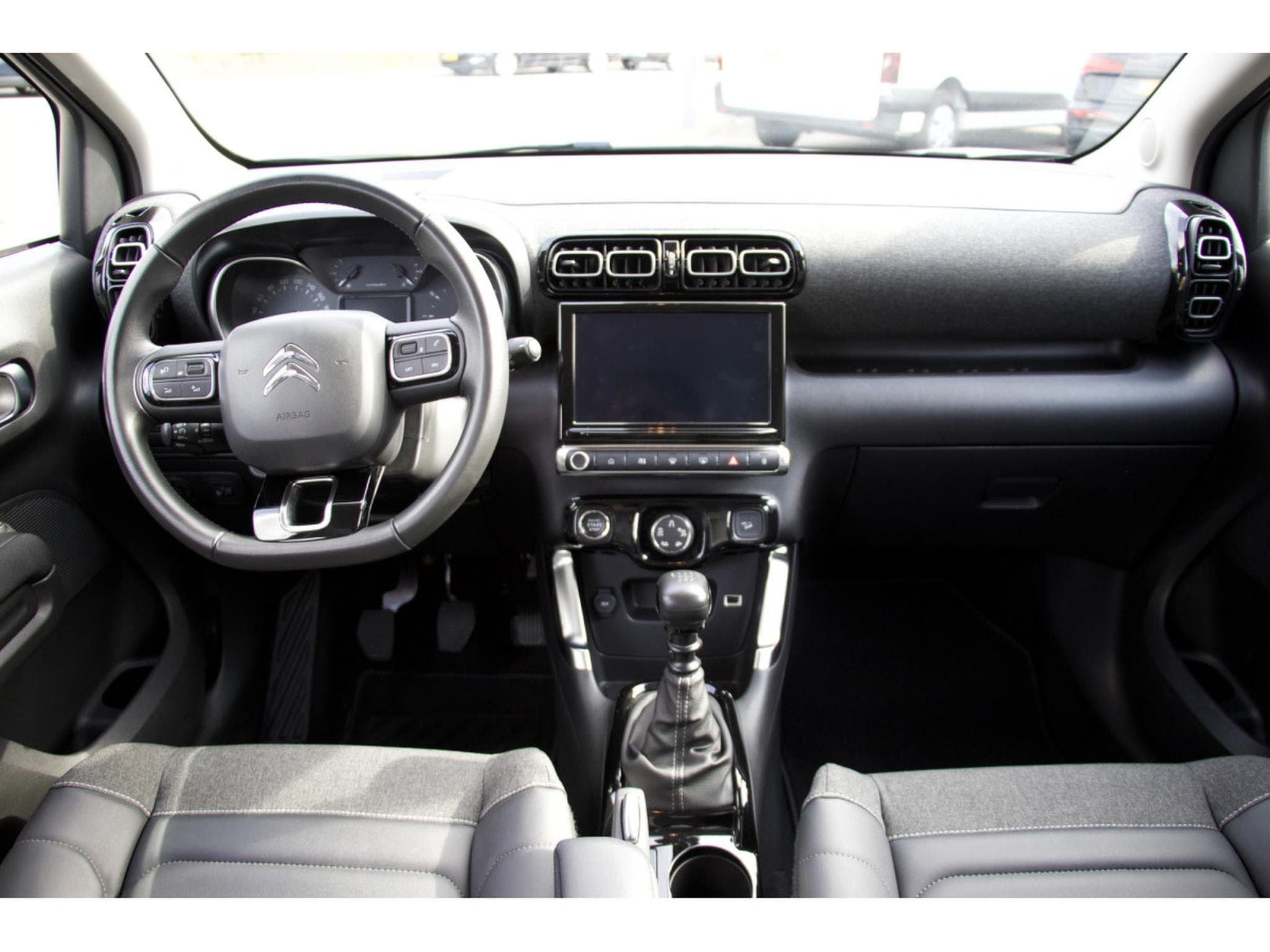 Citroën C3 Aircross BlueHDi 110 MAX Head-Up Navi Grip Control (2024) - Photo 8