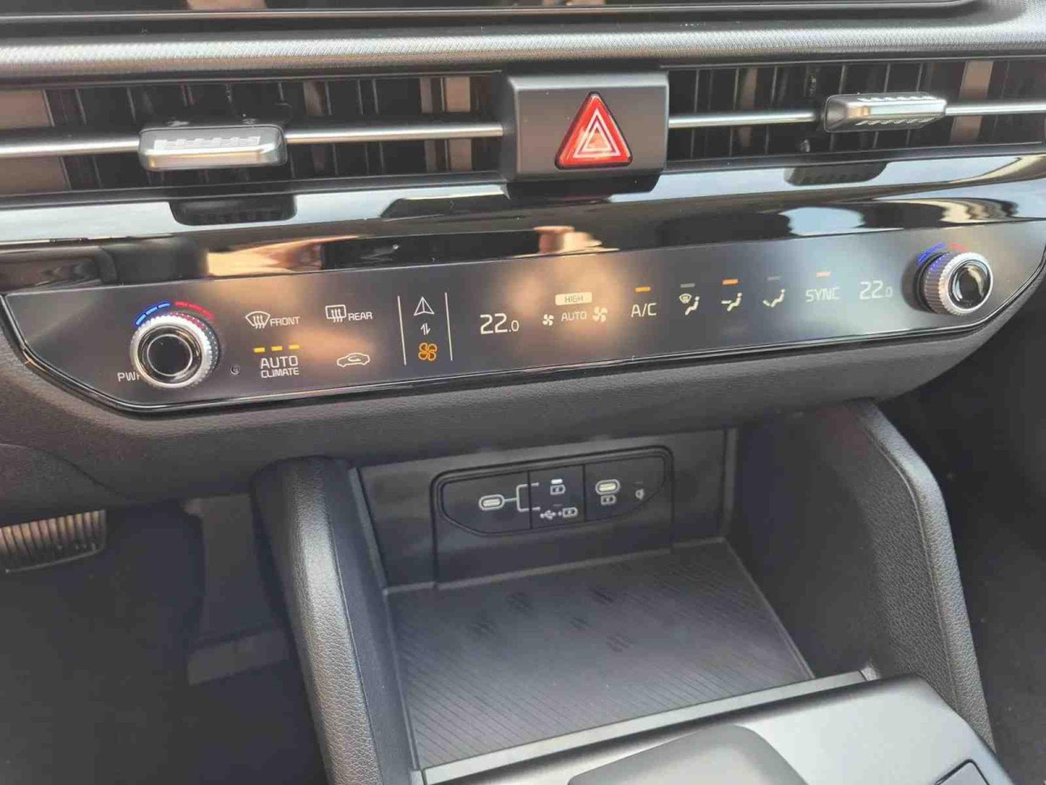 Kia Sportage 1.6 T-GDI AUTO 150 Vision (2025) - Photo 16