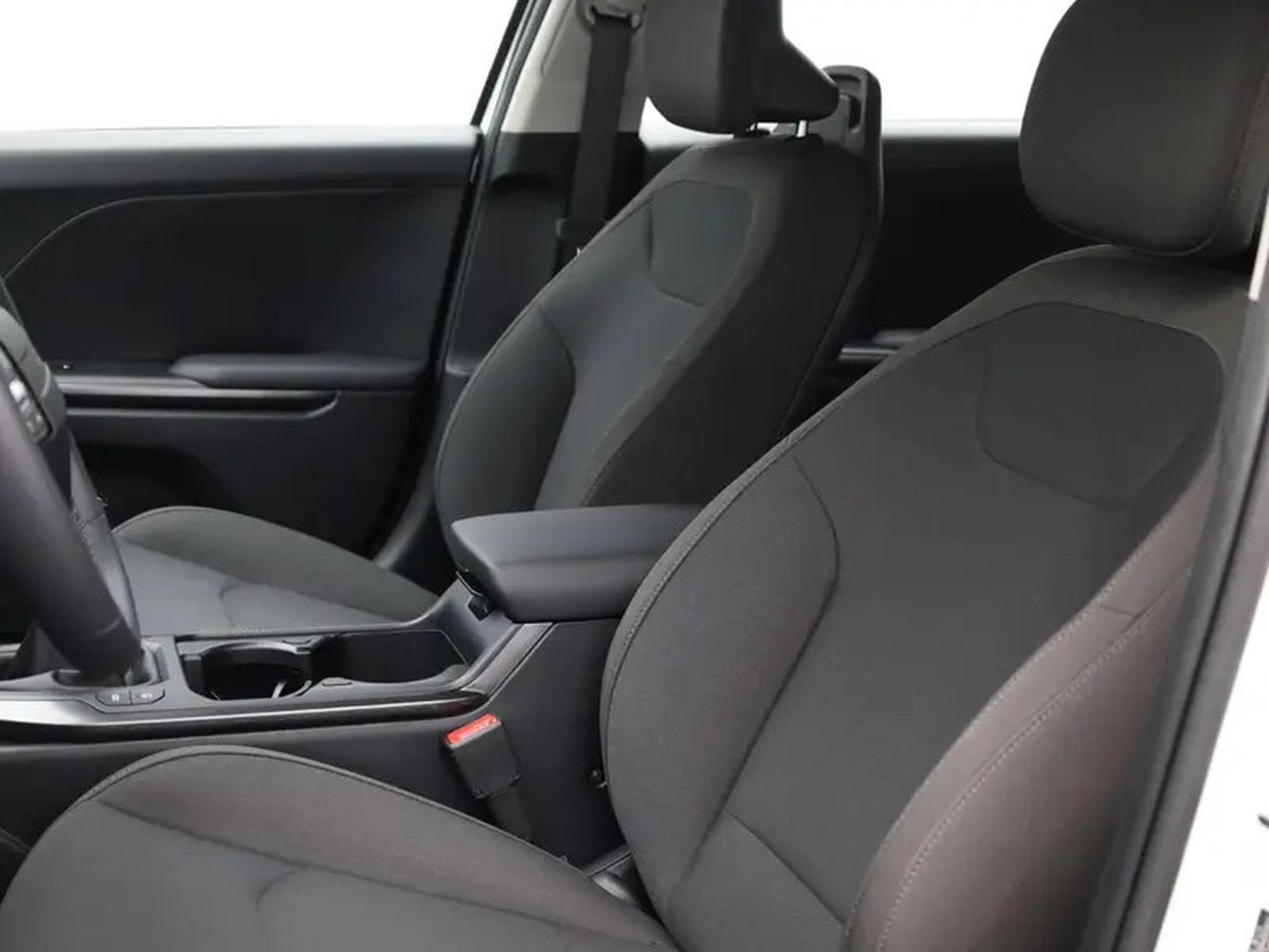 Kia K4 1.0 T-GDI DCT 115 Vision (2026) - Photo 8