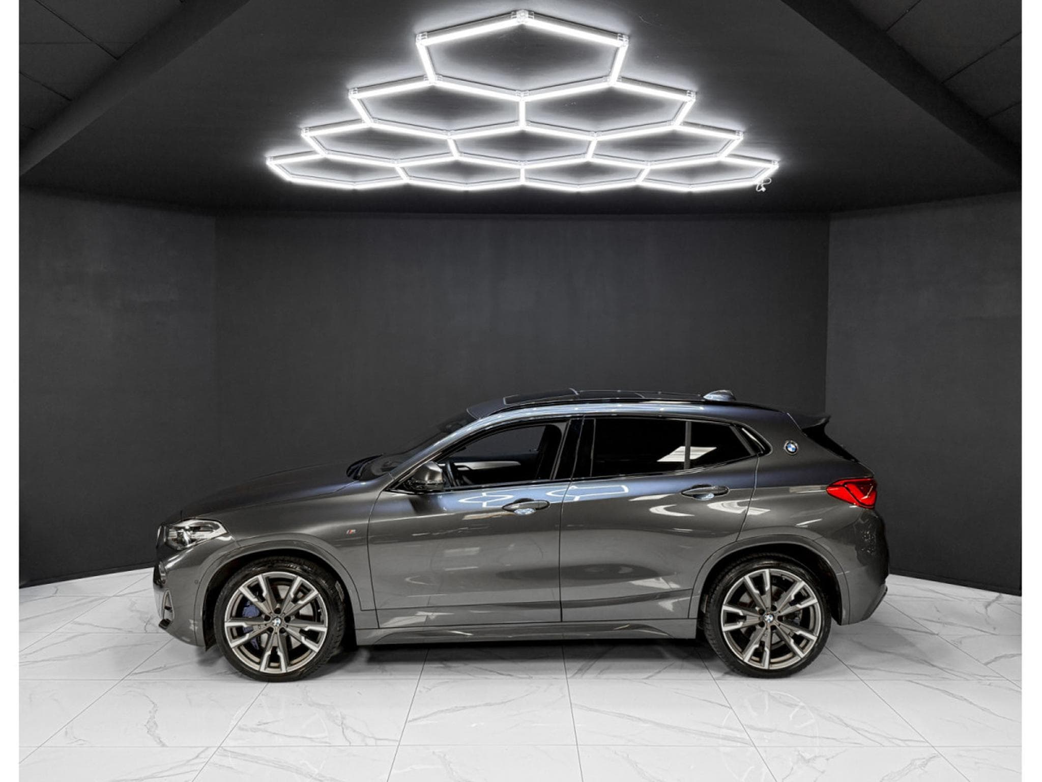 BMW X2 M35i xDrive (2019) - Photo 2