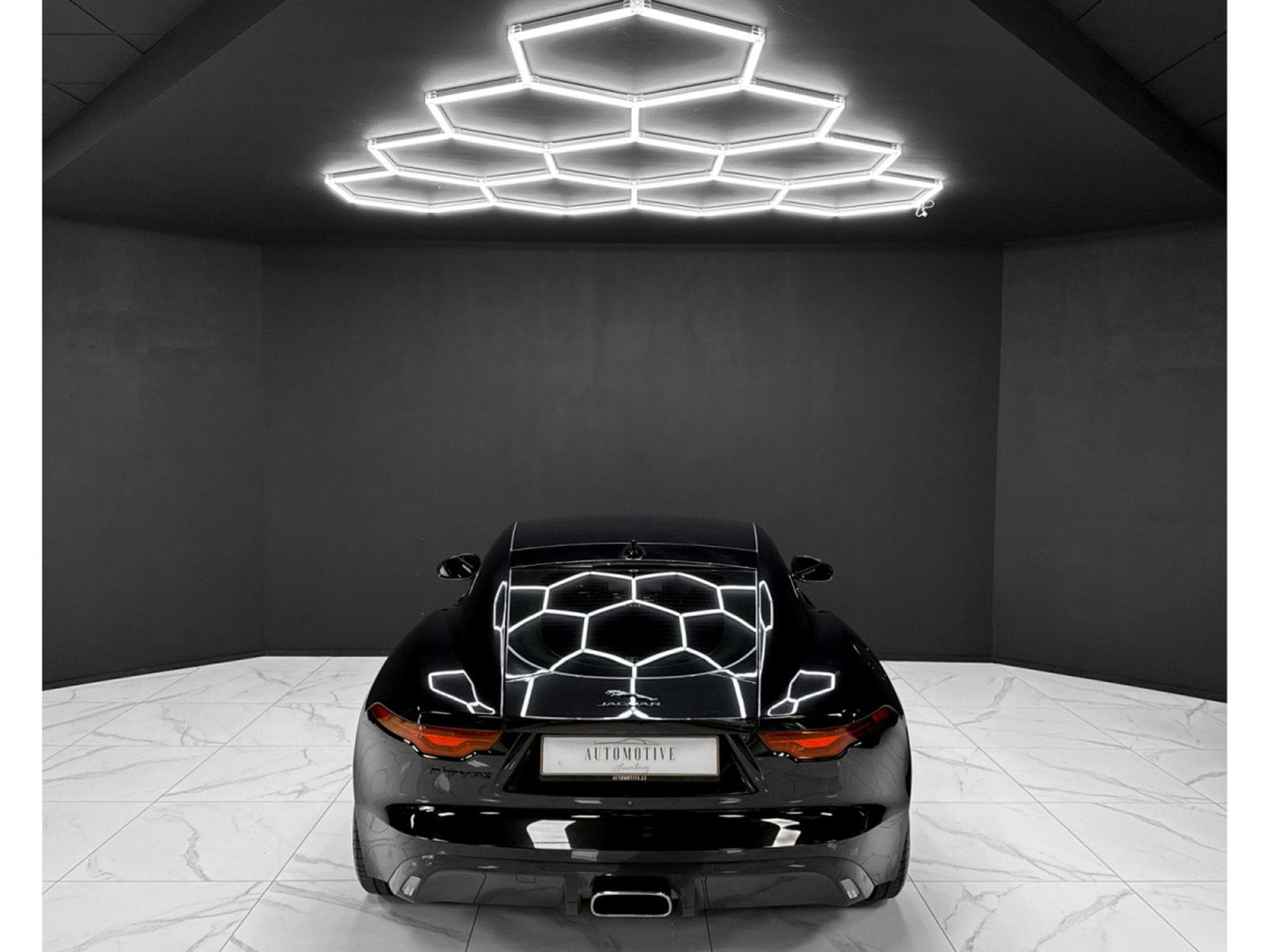 Jaguar F-Type P300 - full service (2021) - Photo 4