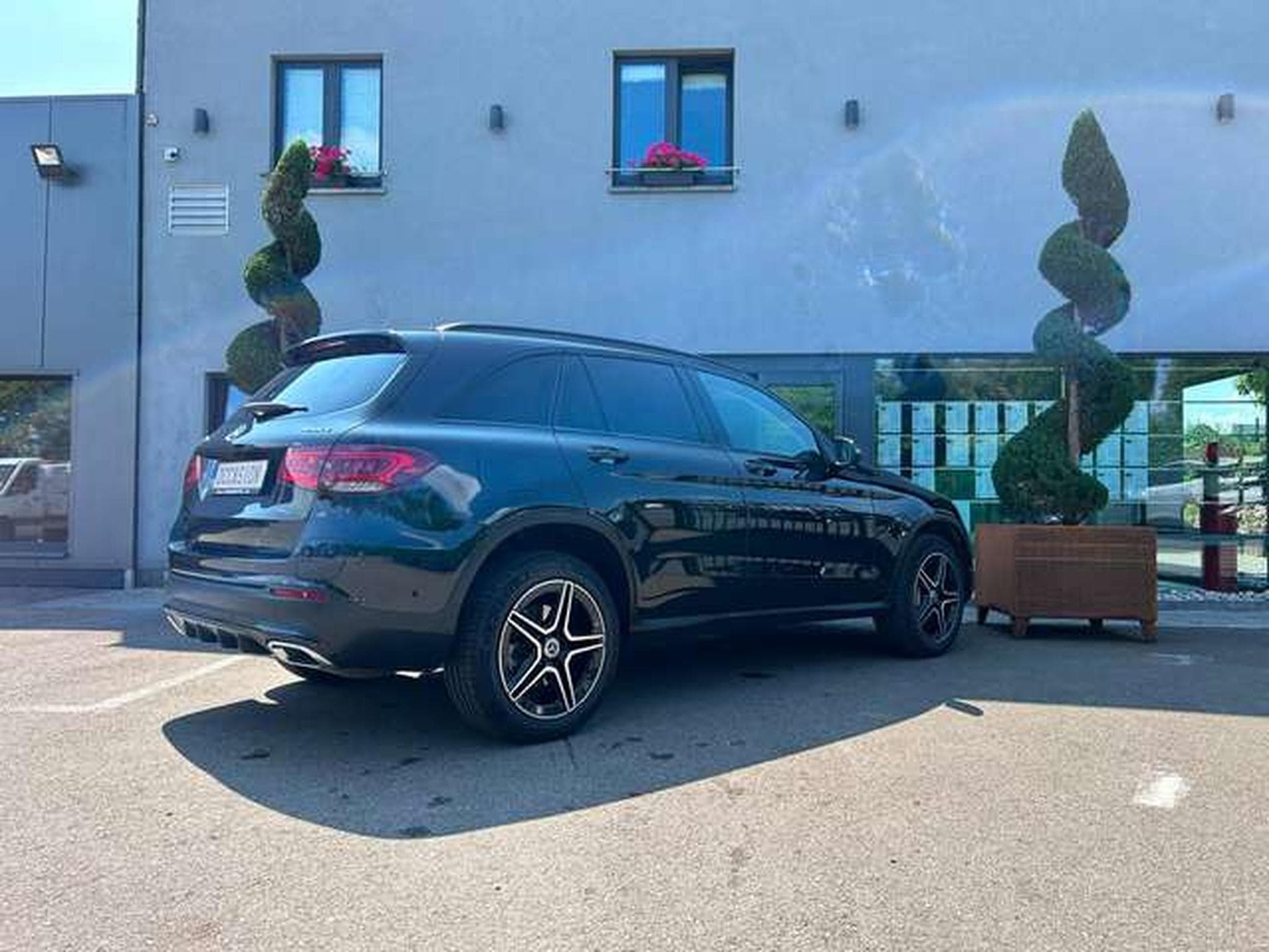 Mercedes GLC 300 D HYBRID 4-MATIC 306CV (2022) - Photo 3