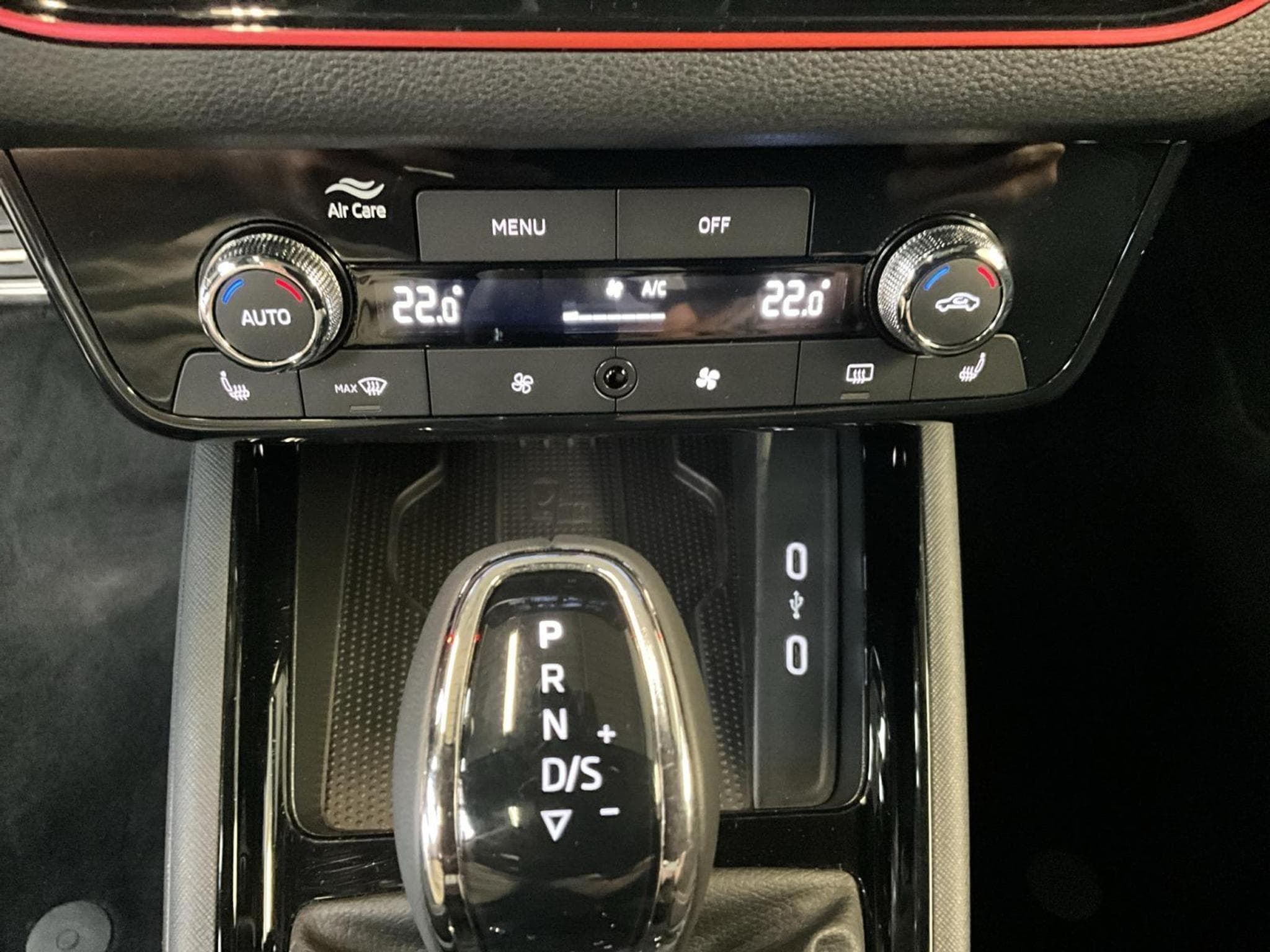 Skoda Kamiq Monte-Carlo+DSG+Park&Go+P.Ass.-Drive+ (2025) - Photo 21