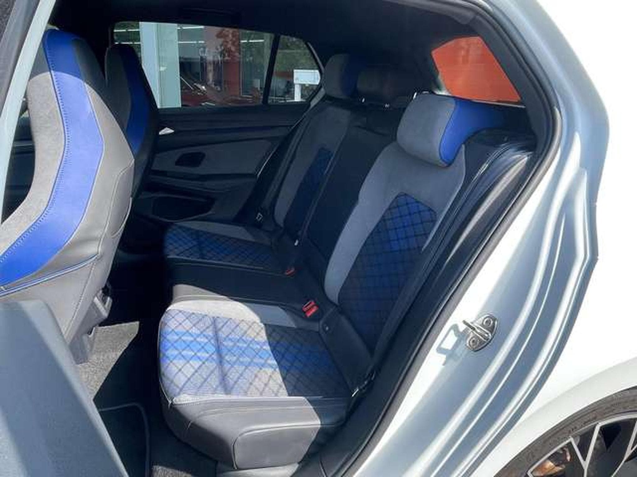 VW Golf 2.0 TSI OPF 4Motion DSG GARANTIE JUSQU'A 36 MOIS (2024) - Photo 32