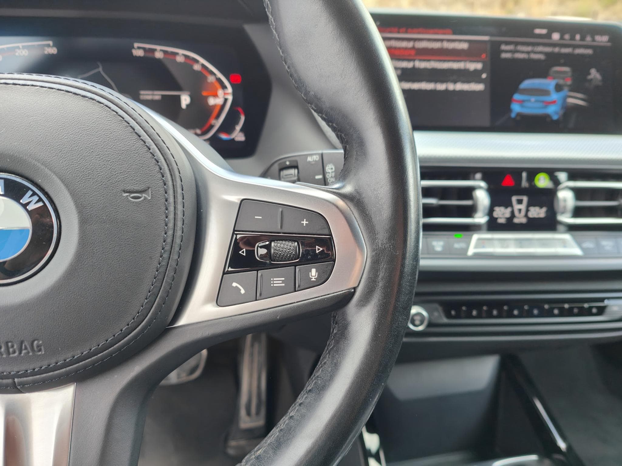 BMW 118 118iA PACK M SIEGES M GPC CARPLAY CAMERA ATTELAGE (2021) - Photo 20