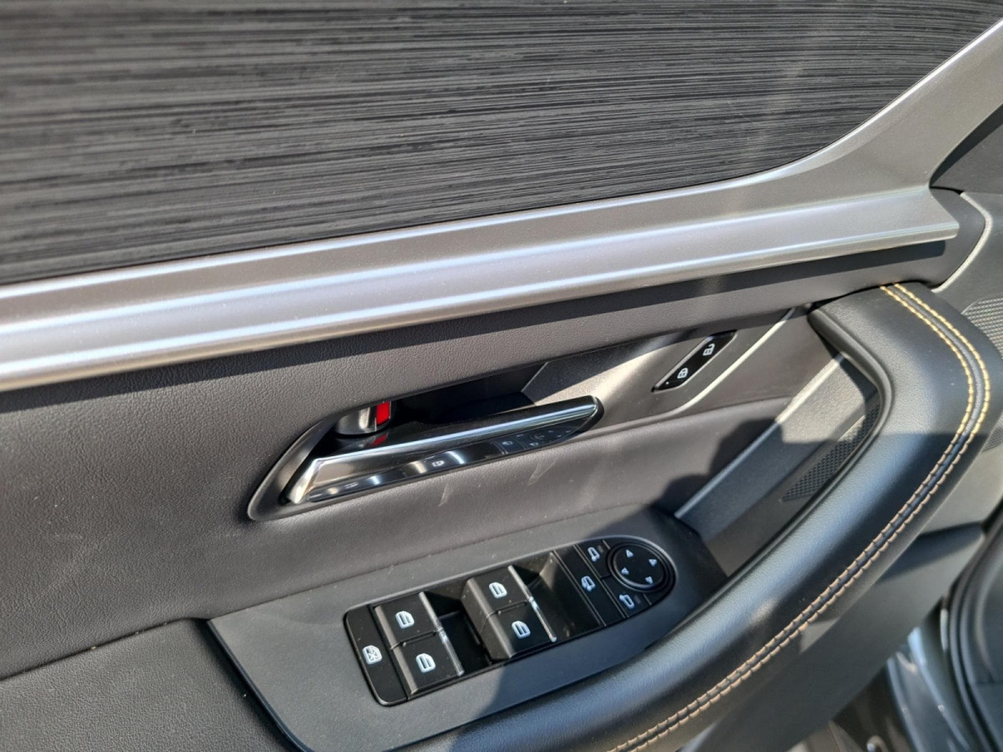 Mazda CX-60 2.5L e-SKYACTIV PHEV 327 hp 8AT AWD HOMURA (2026) - Photo 11