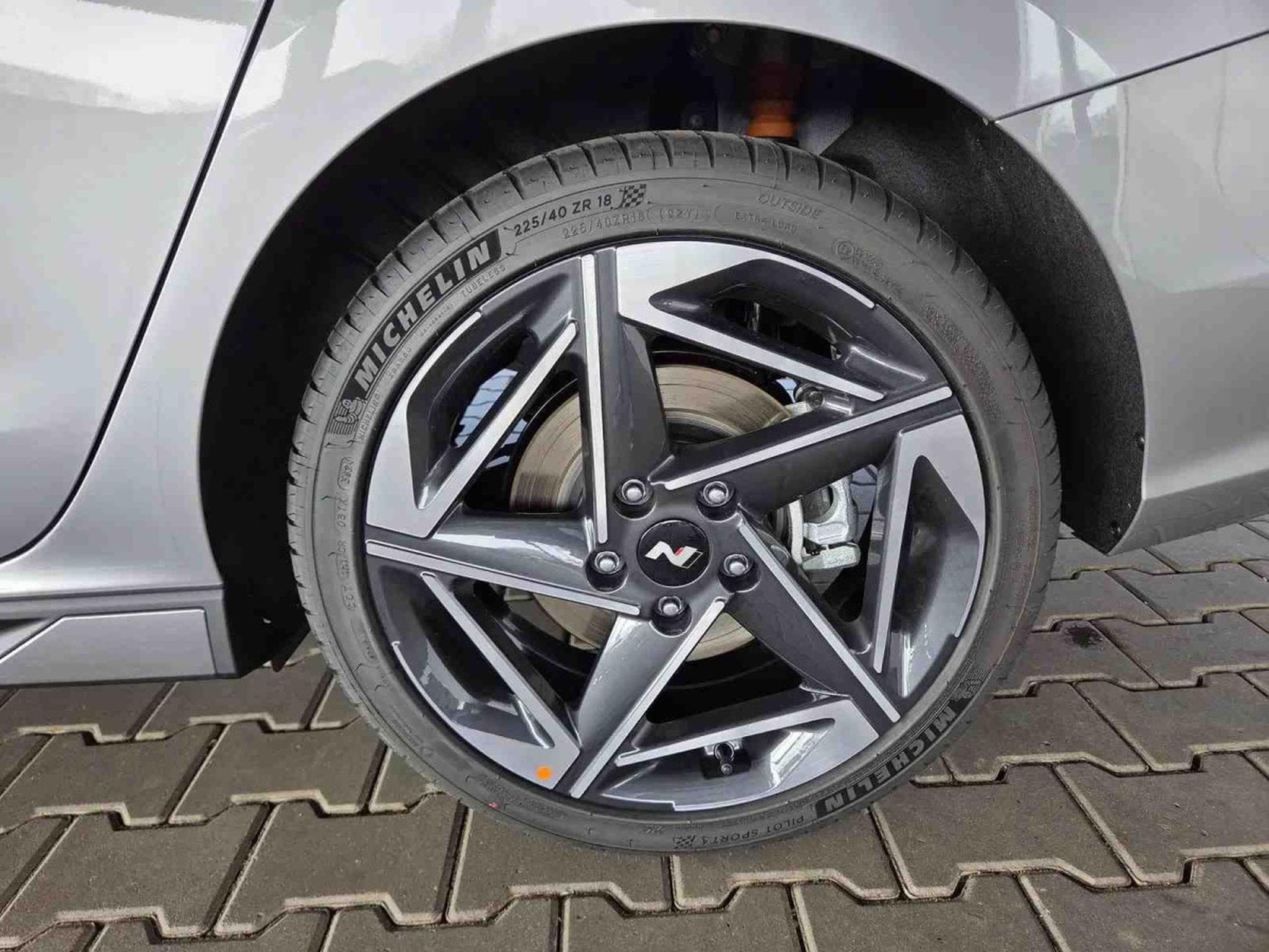 Hyundai i30 1.5 T-GDI mHEV  DCT 140 N-Line (2025) - Photo 5