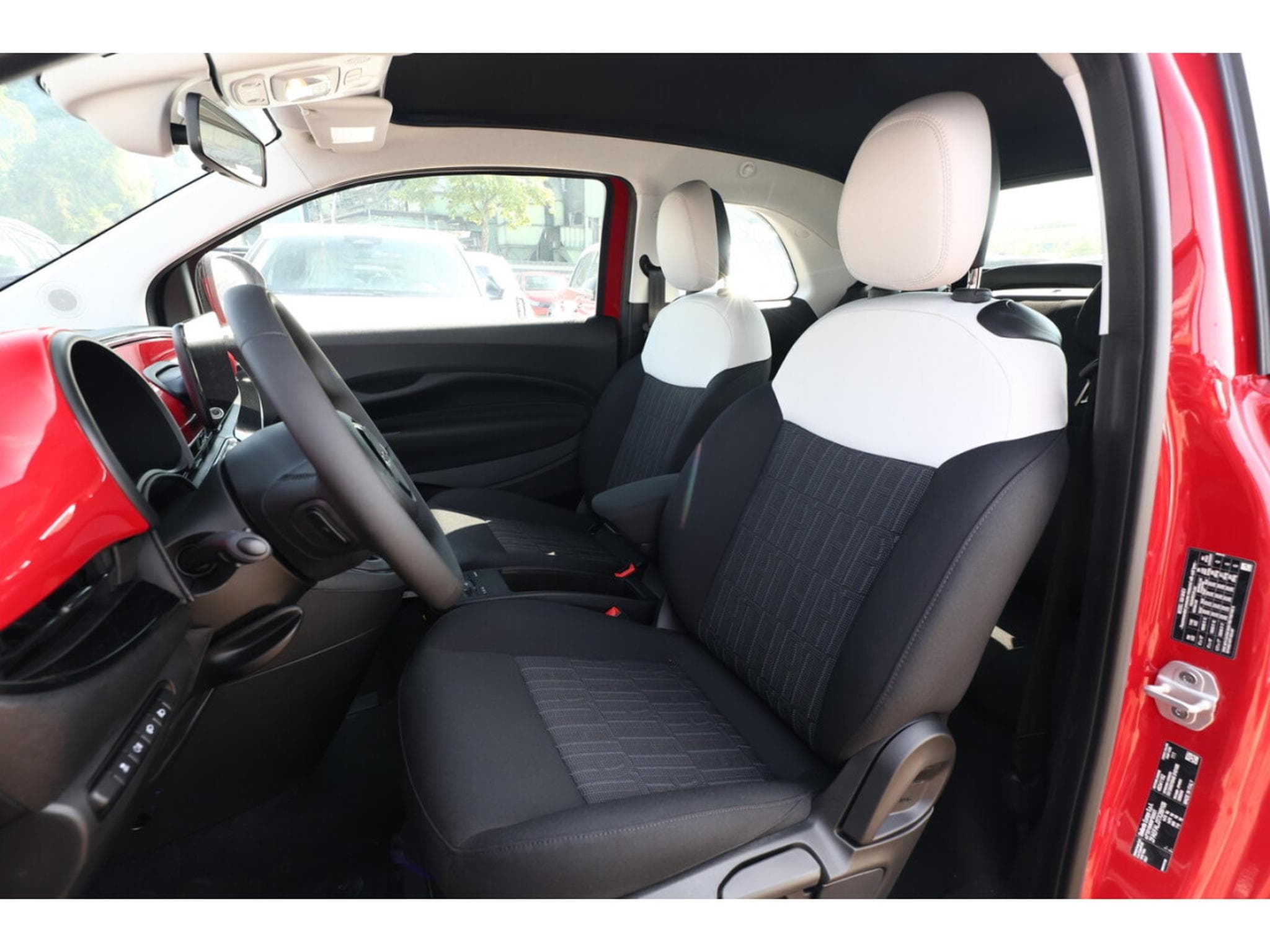 Fiat 500 1.0 Hybrid 65 Cabrio Icon (2026) - Photo 7