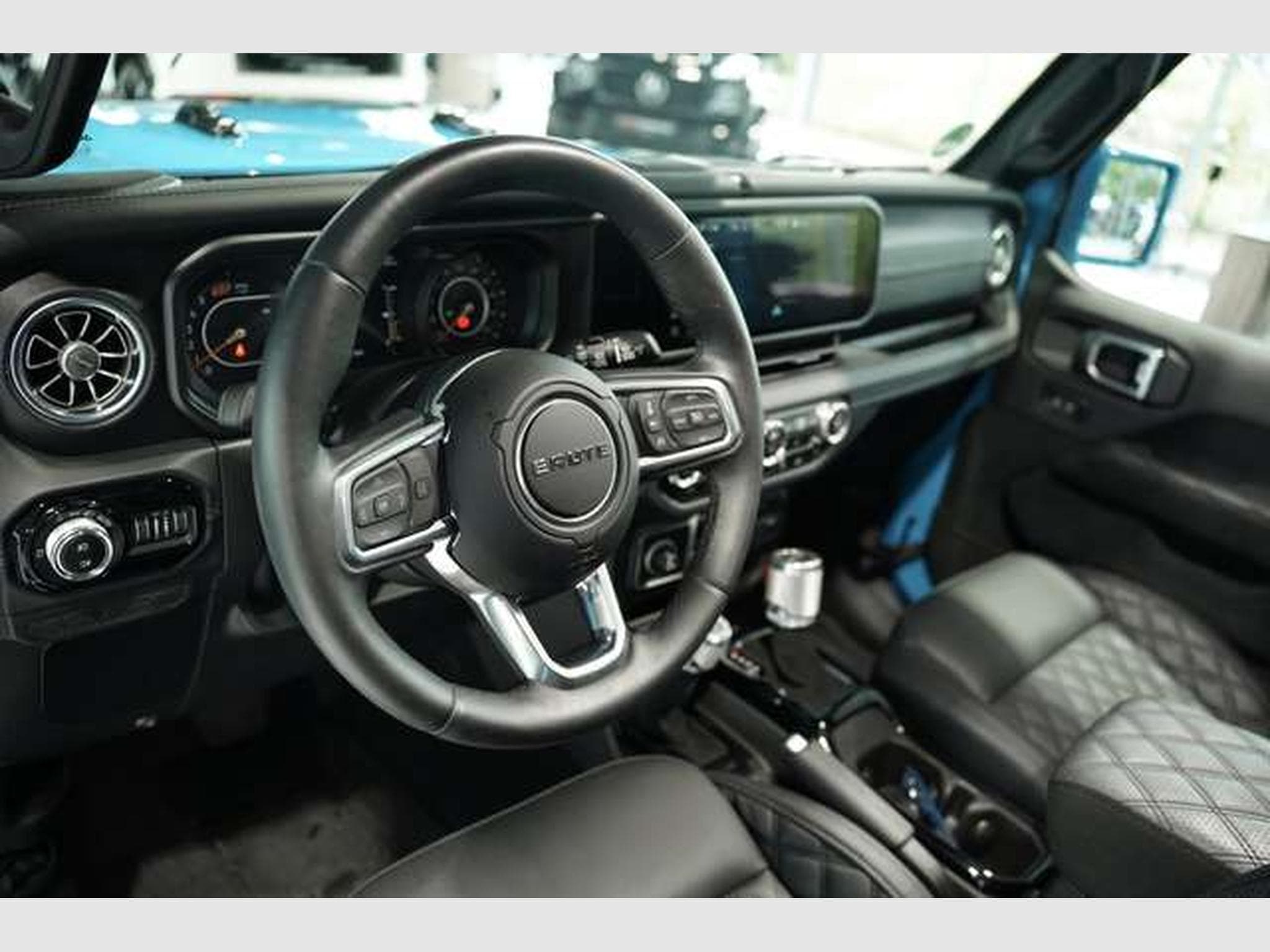Jeep Wrangler BRUTE 2.0 T-GDI Sahara *1.H *Sonderlack (2025) - Photo 34