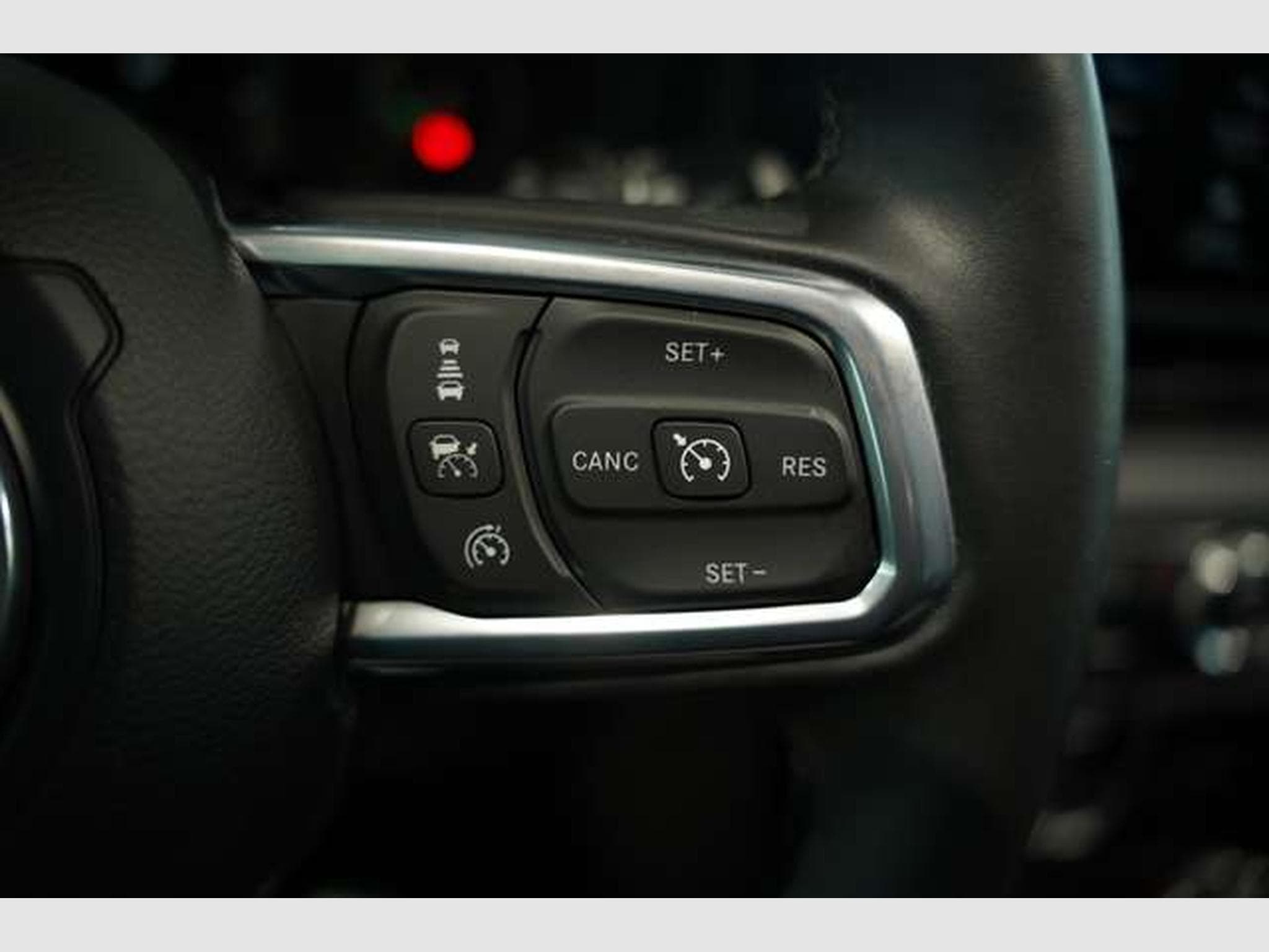 Jeep Wrangler BRUTE 2.0 T-GDI Sahara *1.H *Sonderlack (2025) - Photo 47