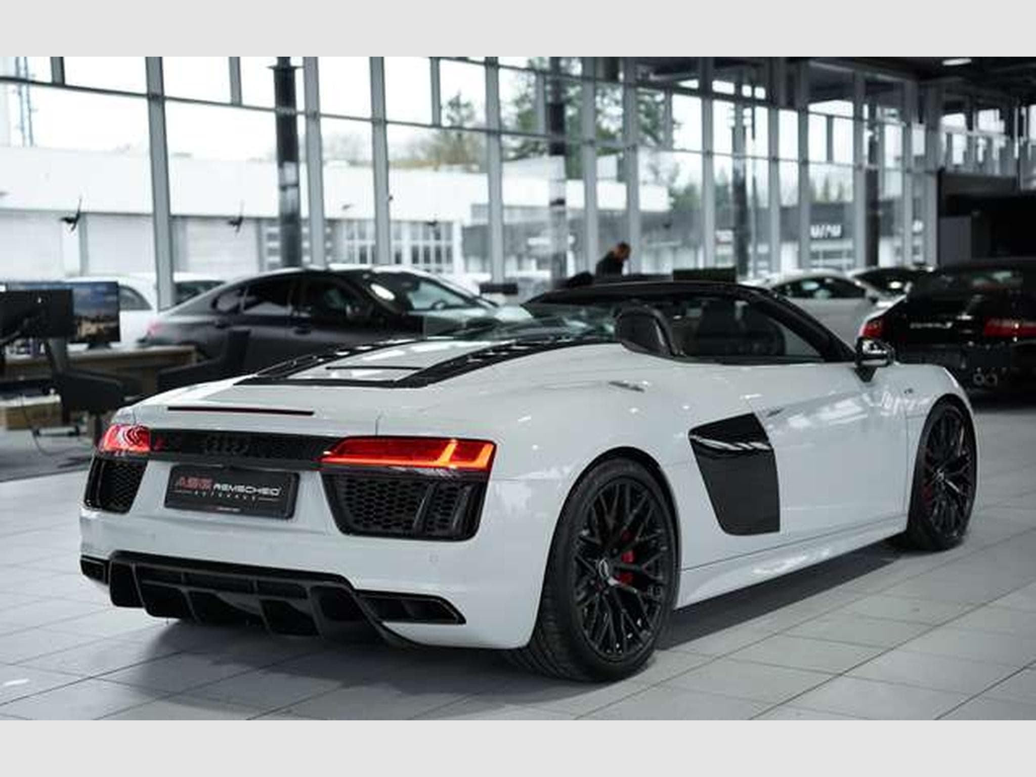 Audi R8 q. Spyder *1.Hand *S-AGA *NO OPF* *33TSD KM (2017) - Photo 12