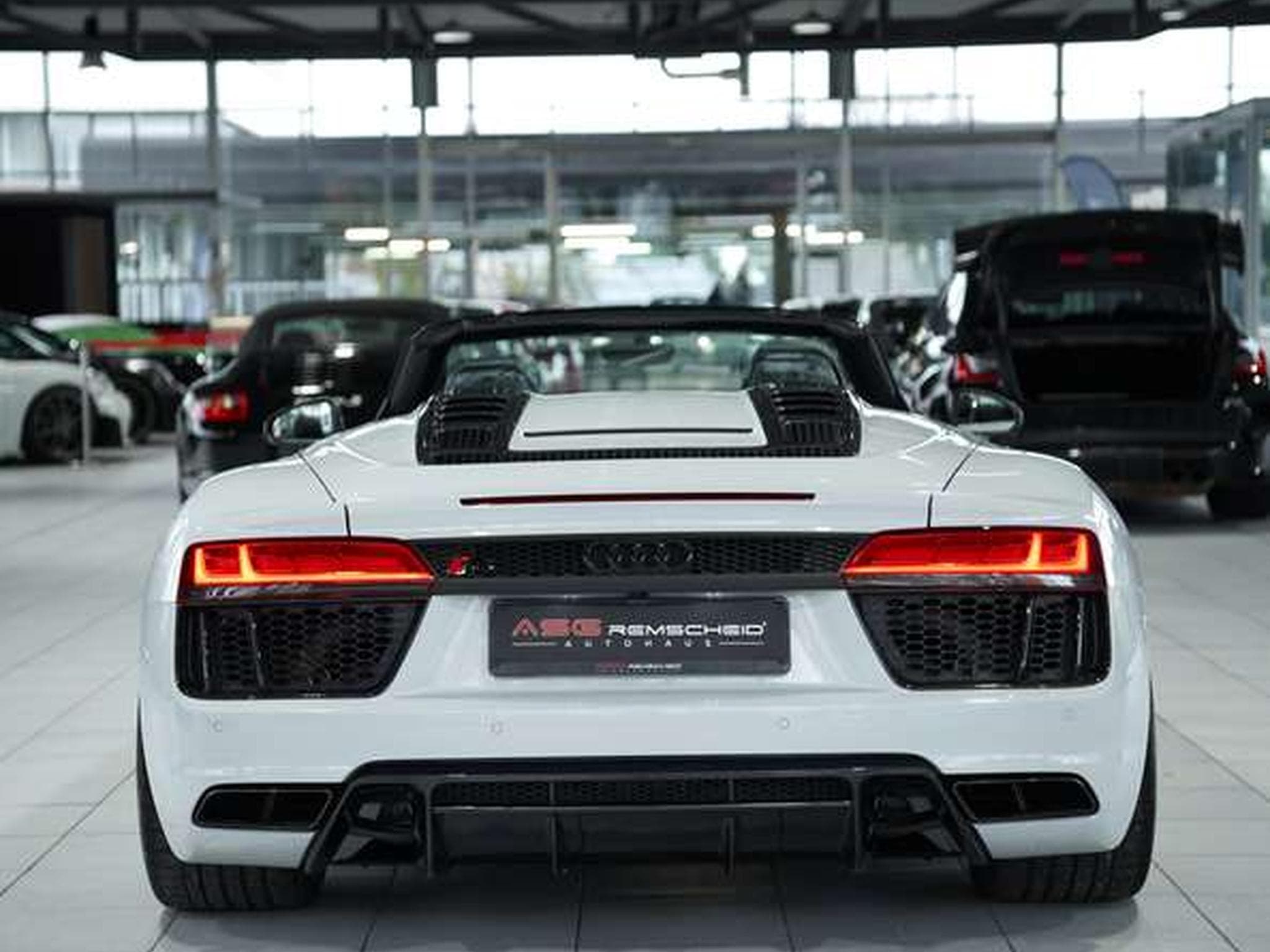 Audi R8 q. Spyder *1.Hand *S-AGA *NO OPF* *33TSD KM (2017) - Photo 14