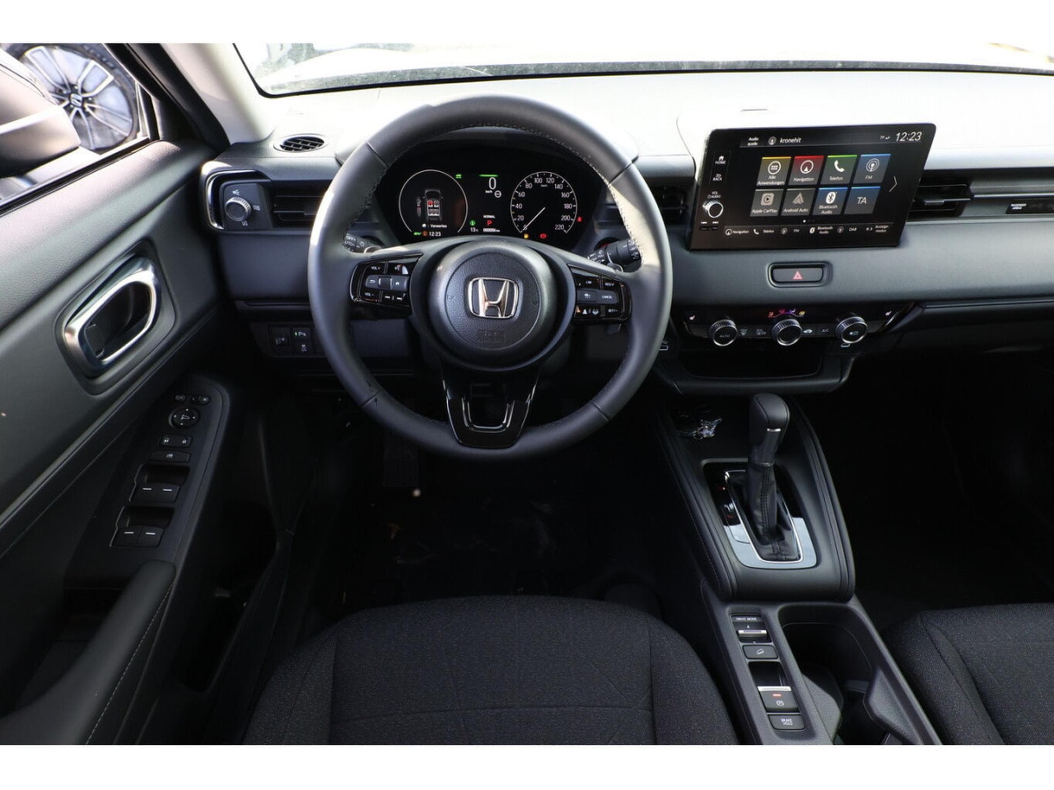 Honda HR-V 1.5 eHEV Auto 131 Elegance (2026) - Photo 9