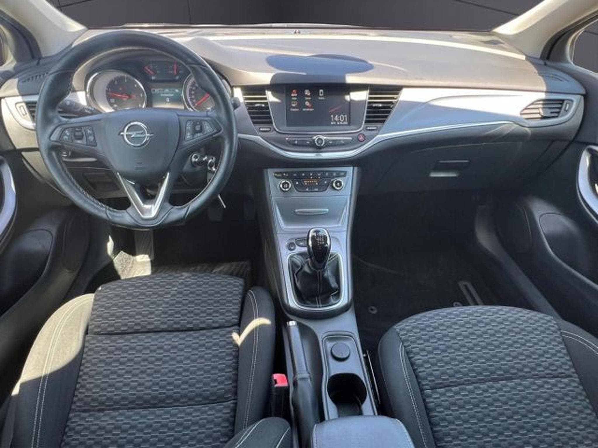 Opel Astra Astra K Sports Tourer Business Start/Stop Klima (2017) - Photo 14