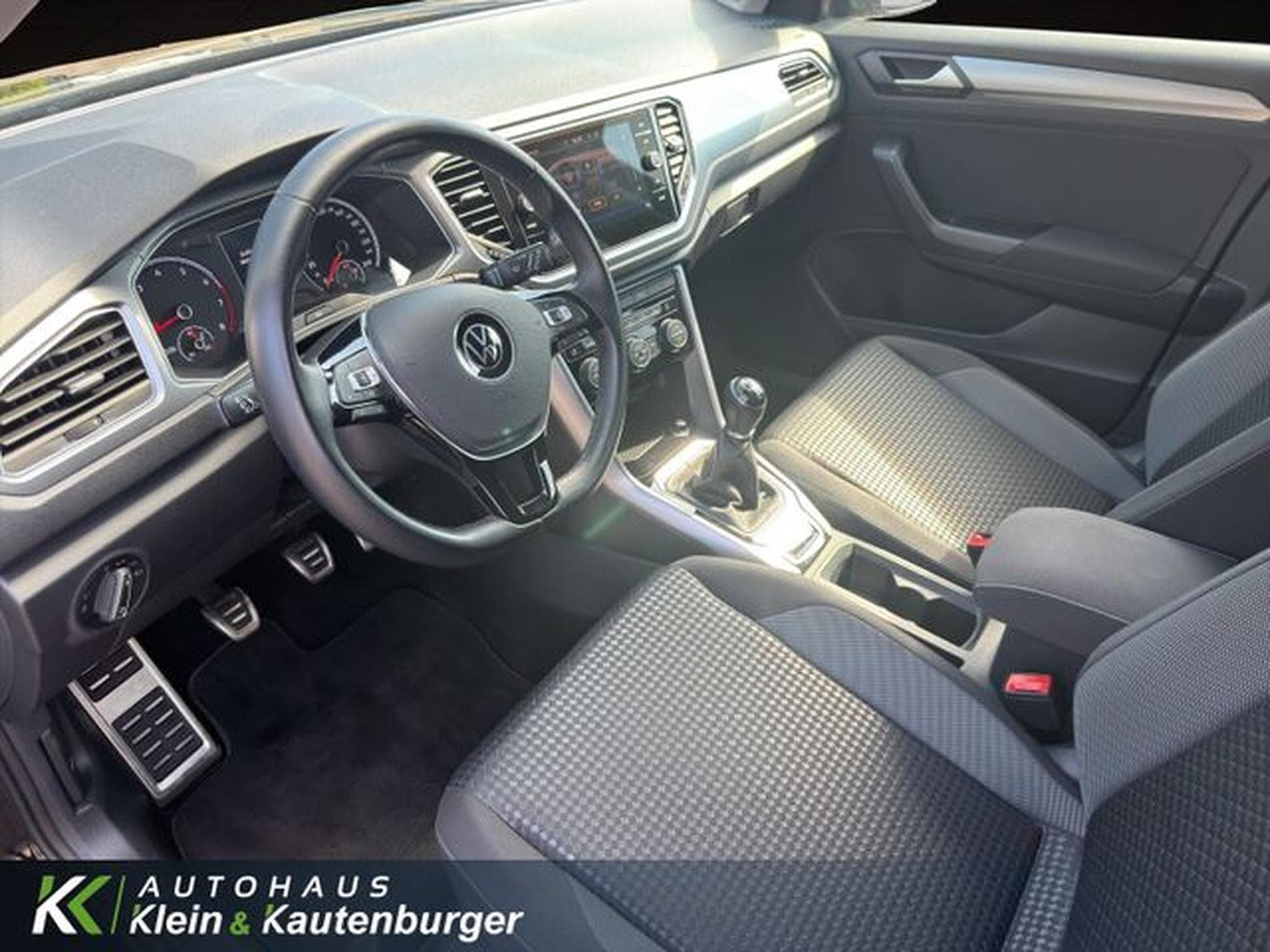VW T-Roc T-Roc 1.5 TSI Active +CARPLAY+KAMERA+SITZHZG. (2022) - Photo 11