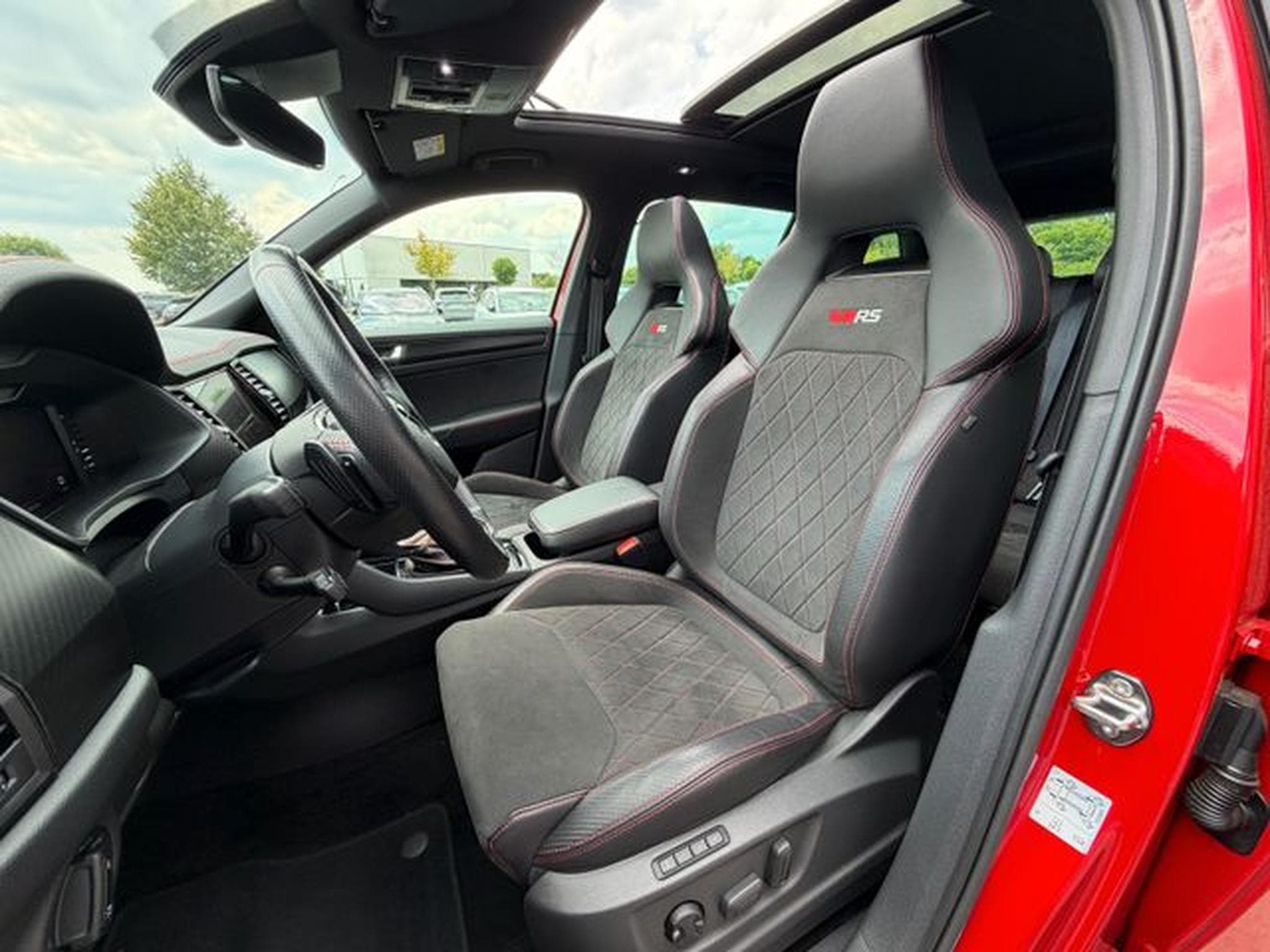 Skoda Kodiaq Kodiaq 2,0TSi RS 4x4 Pano AHK Alcantara Keyless (2022) - Photo 10
