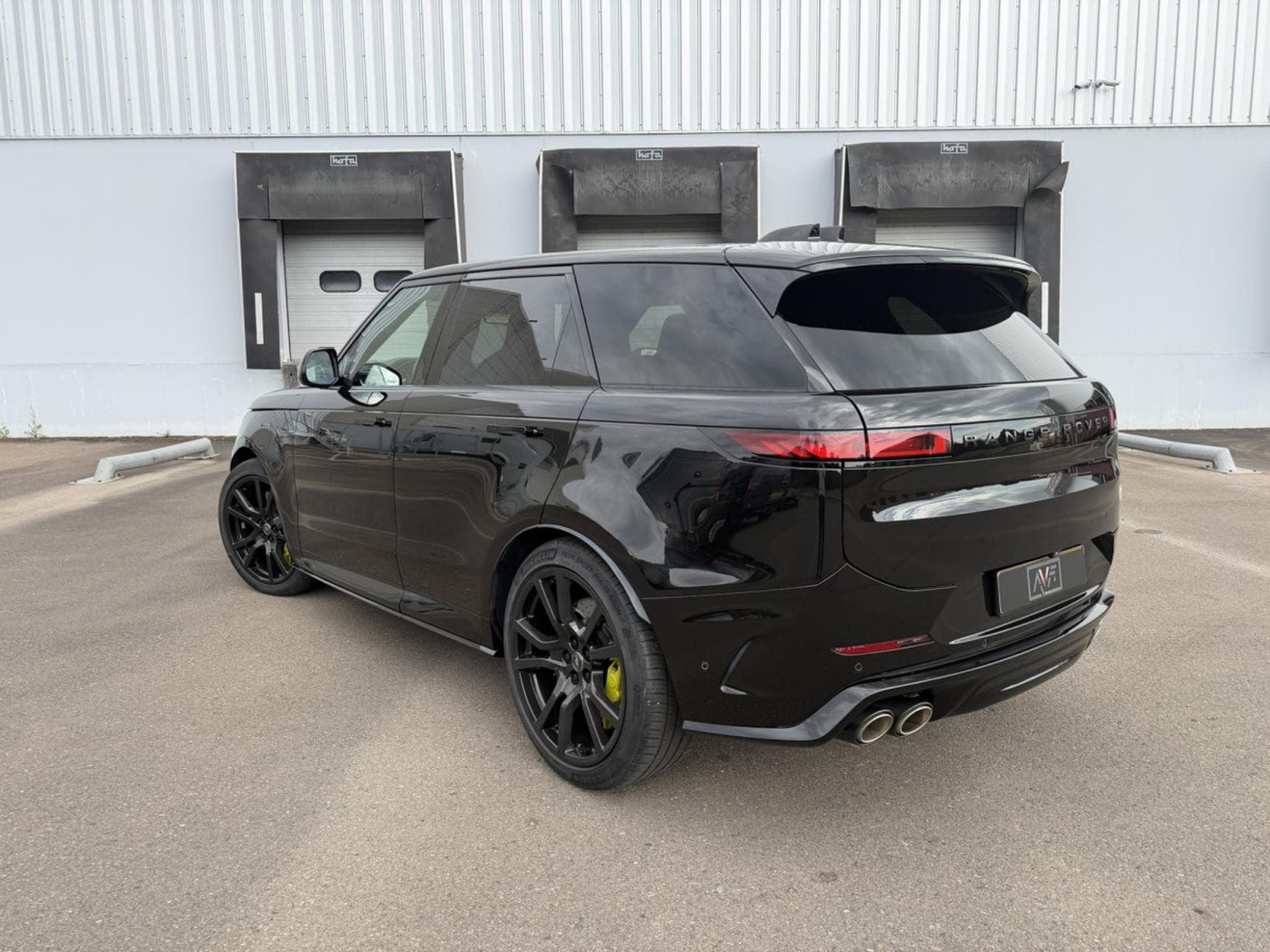 Land-Rover Range Rover Sport SV1 P635 -Full Carbon - Carbon Céramic - Carbon Rim - Panora (2024) - Photo 4