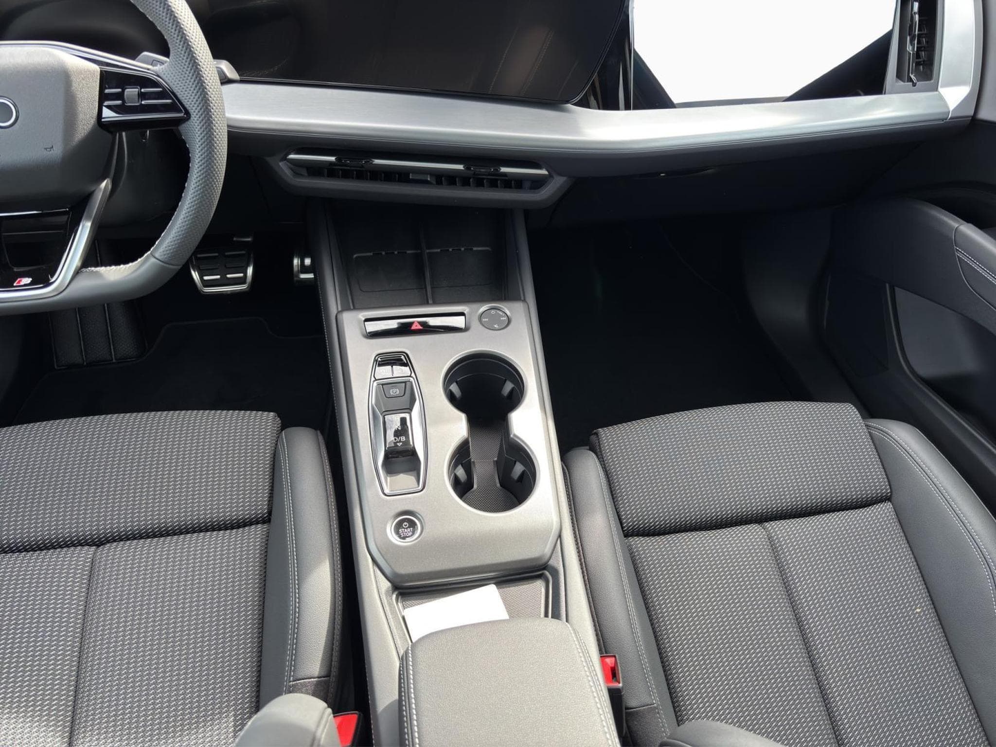 Audi Q4 e-tron SUV (2026) - Photo 12