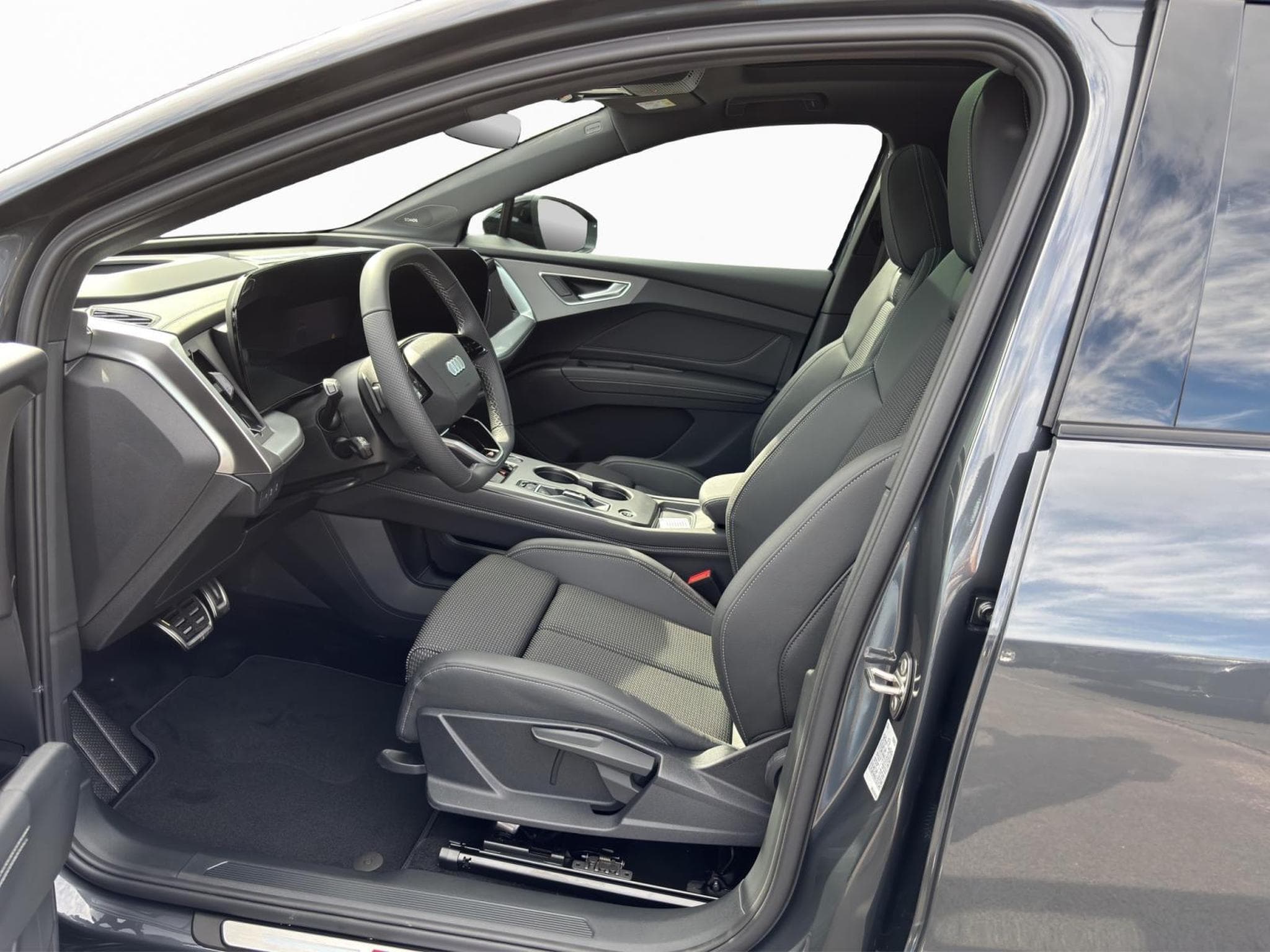 Audi Q4 e-tron SUV (2026) - Photo 9