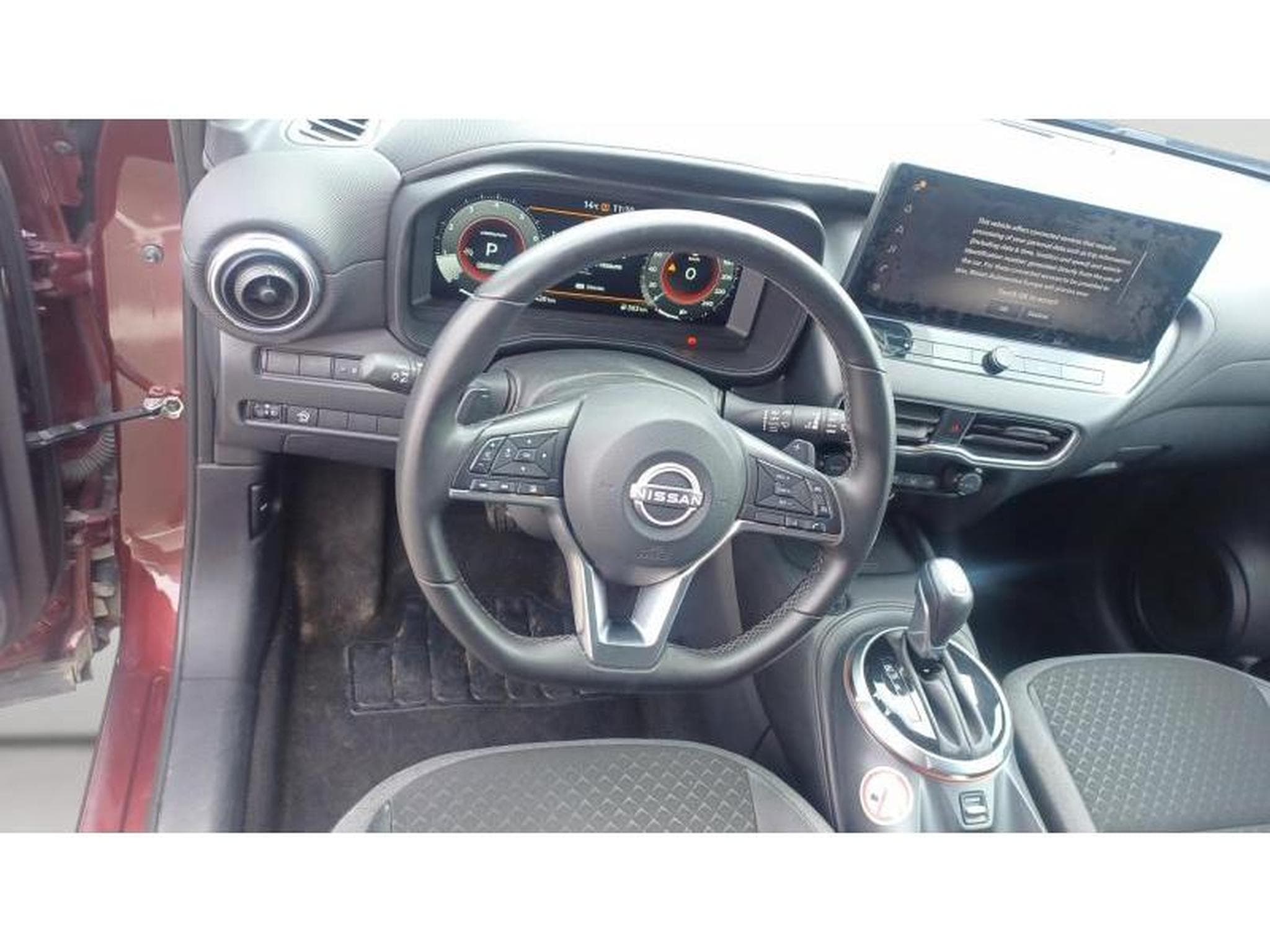 Nissan Juke N-DESIGN (2024) - Photo 11