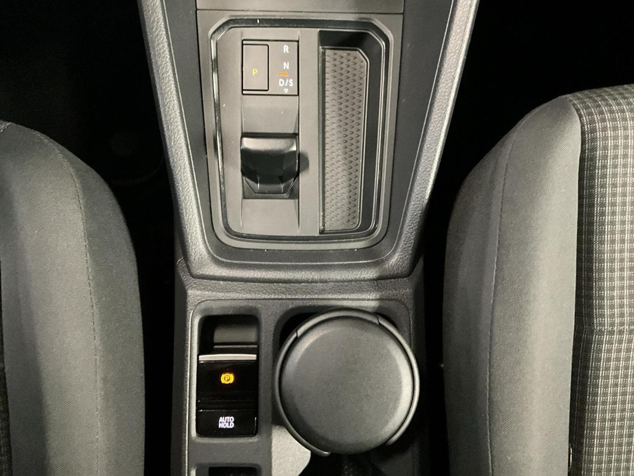 VW Caddy Maxi+DSG+Stand-H.+Led+Navi (2022) - Photo 12