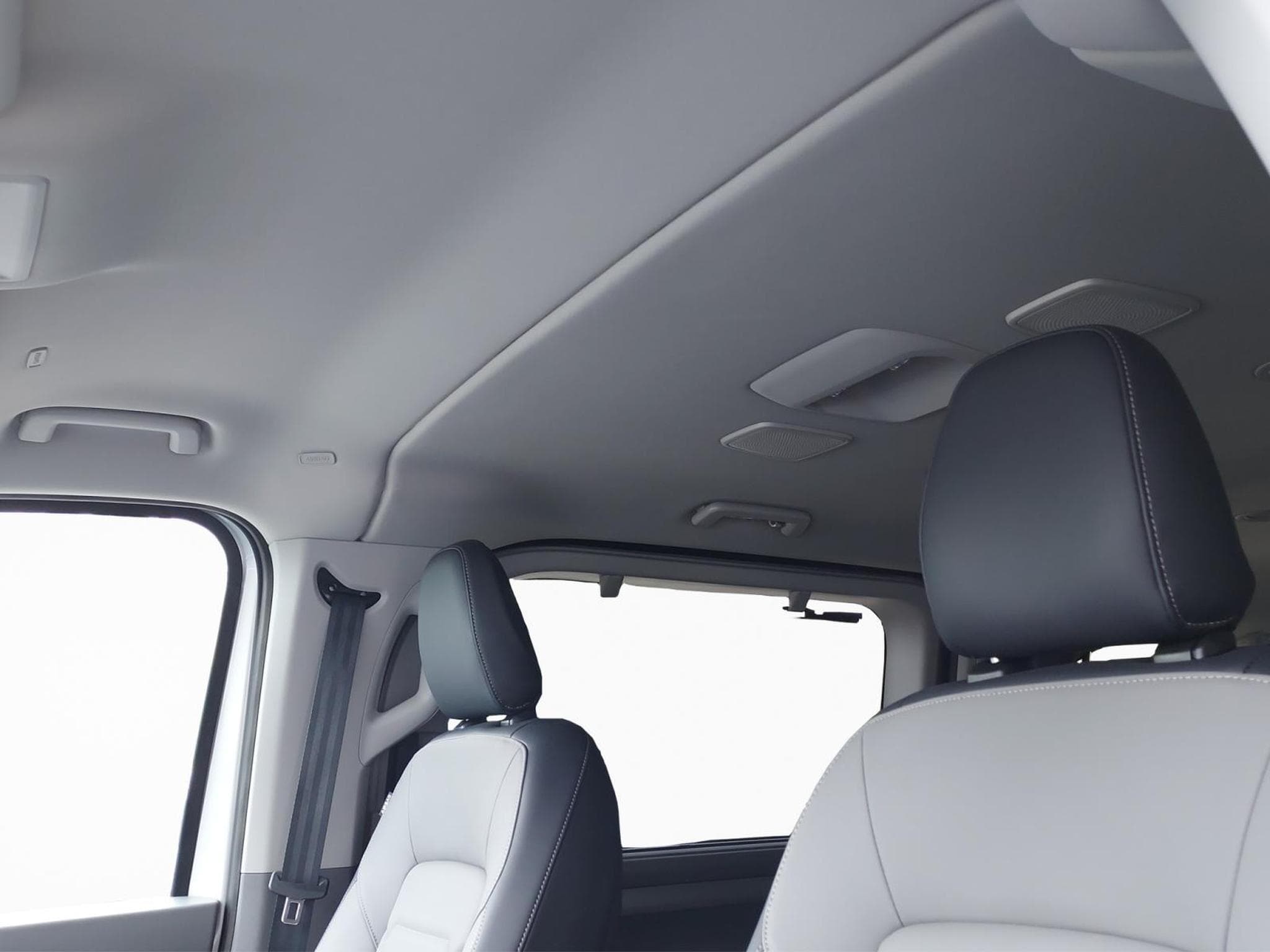 VW T7 Style (2026) - Photo 12
