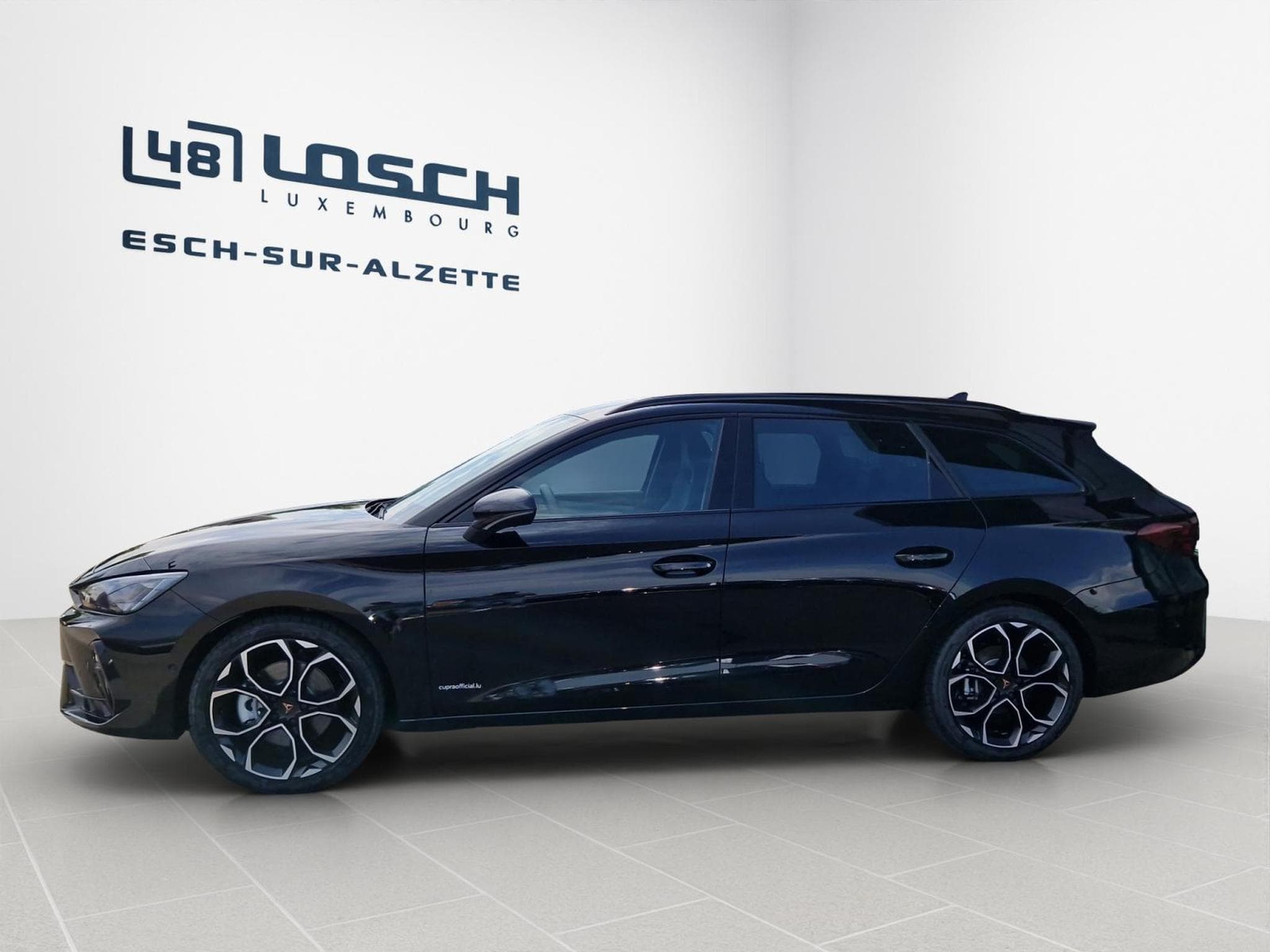 Cupra Leon Sportstourer 2.0 TSI 4Drive DSG (2026) - Photo 3