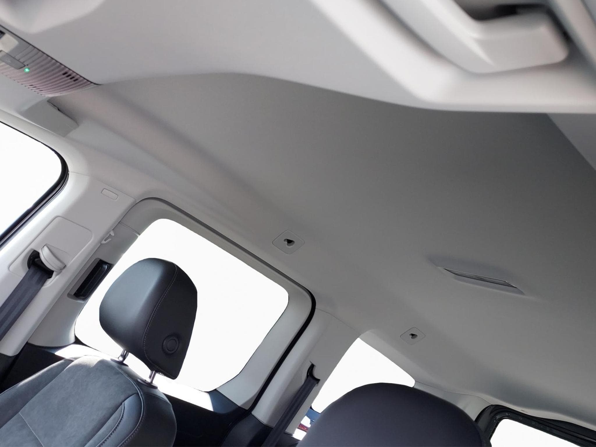 VW Caddy Style (2026) - Photo 9