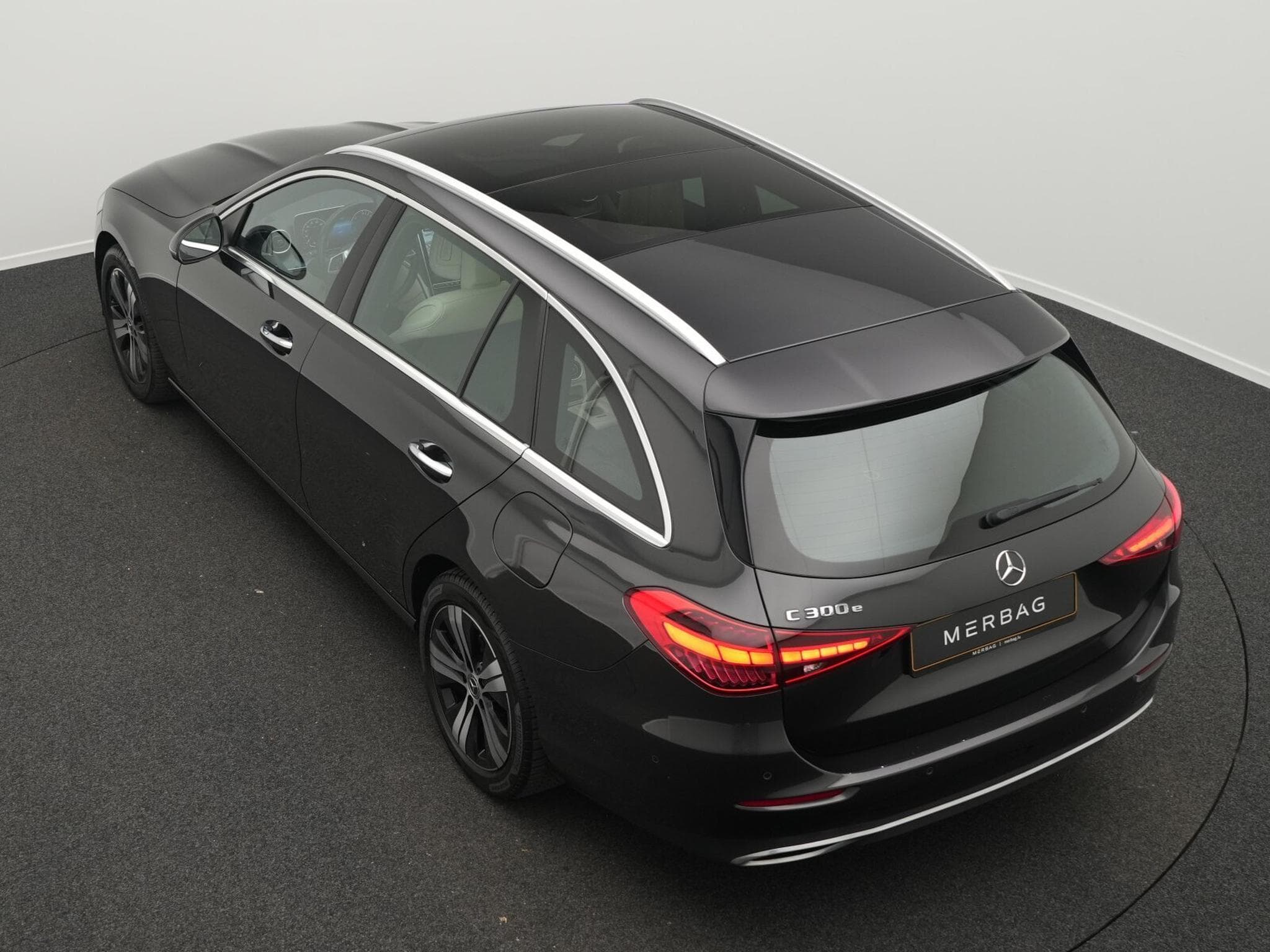 Mercedes C 300 e T Avantgarde Digital+Pano+360°+Apple (2023) - Photo 11