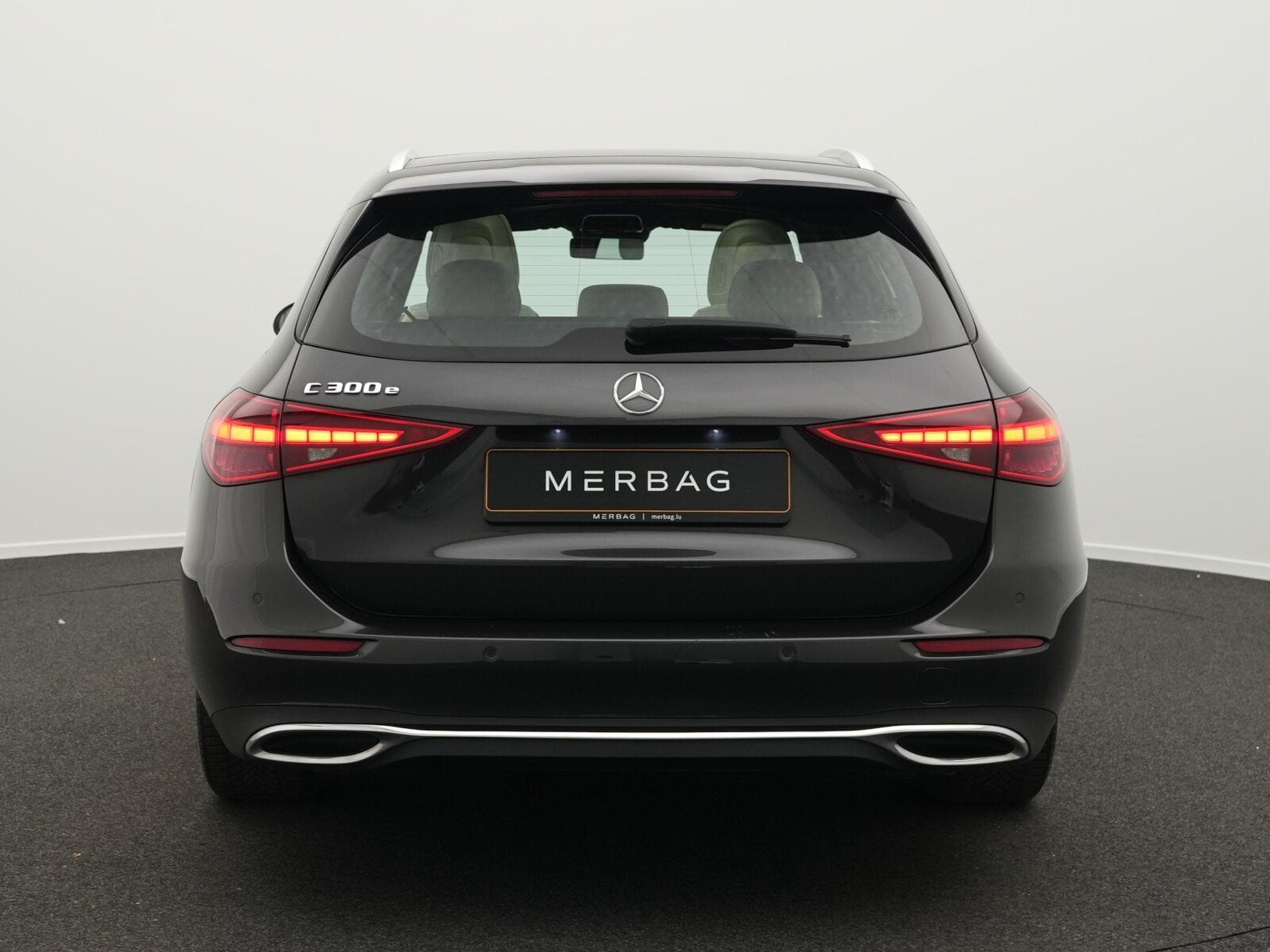 Mercedes C 300 e T Avantgarde Digital+Pano+360°+Apple (2023) - Photo 4