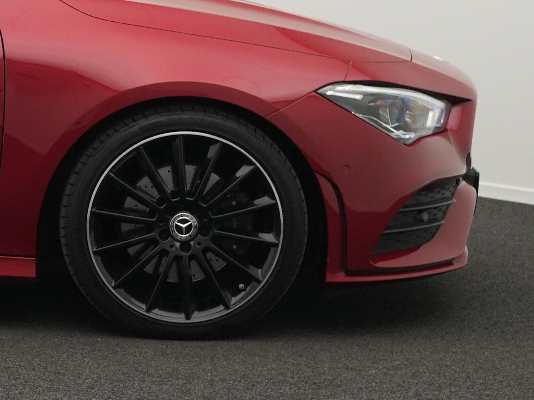 Mercedes CLA 200 d AMG-Line (2022) - Photo 6