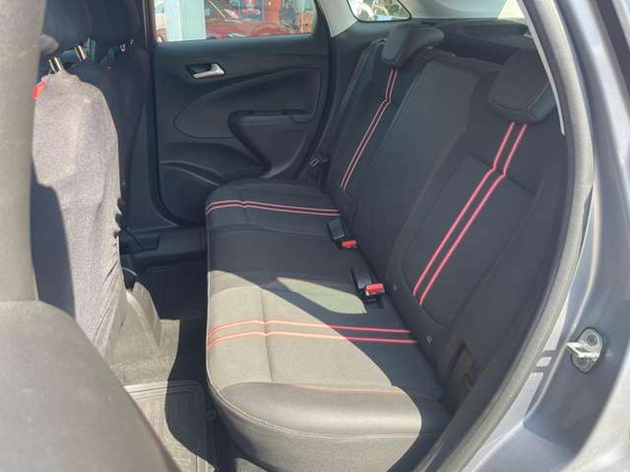 Opel Crossland 1.2 Business Edition (2021) - Photo 18