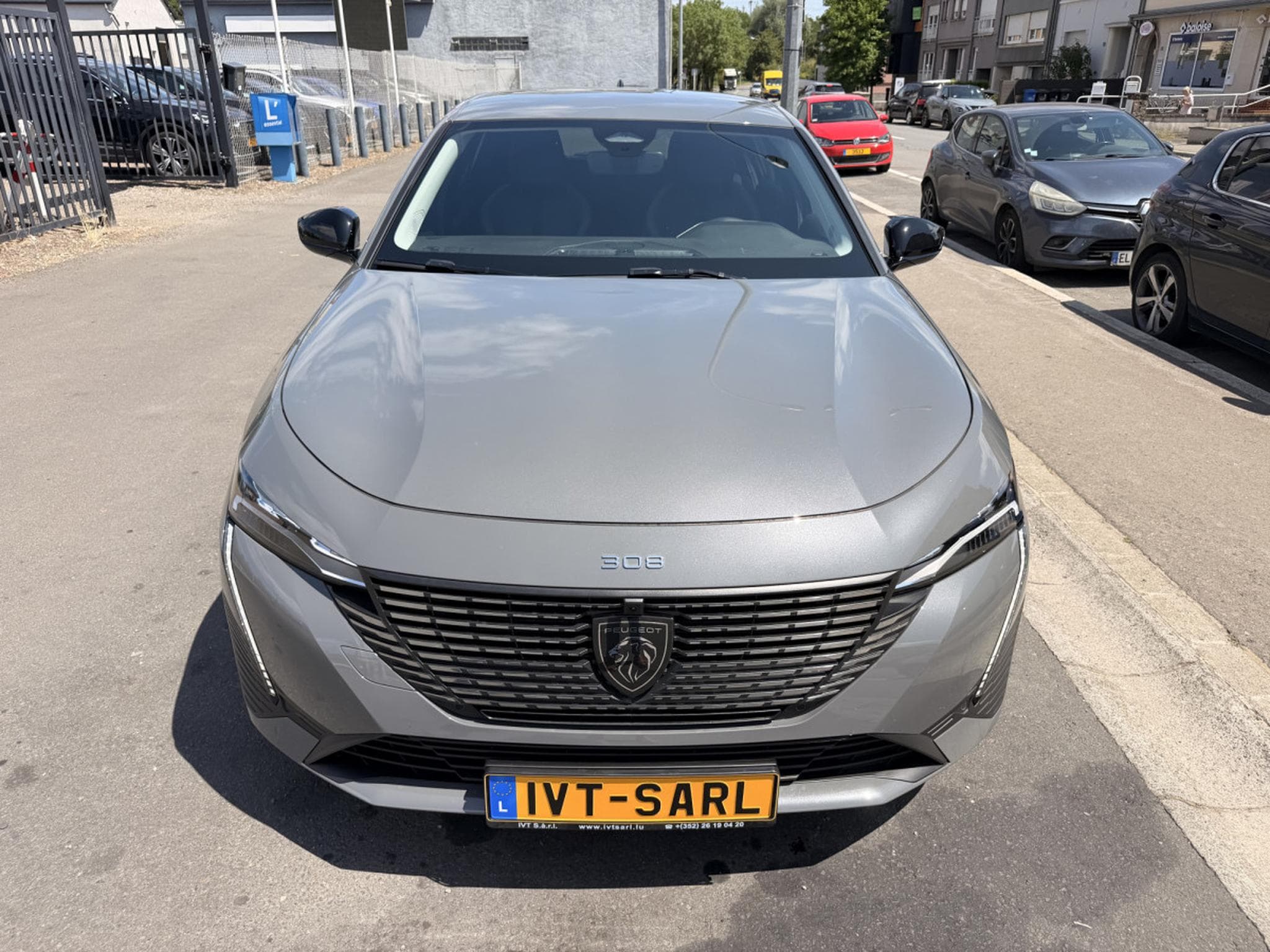 Peugeot 308 1.2 Hybride 145 ALLURE e-DCS6 (2025) - Photo 2