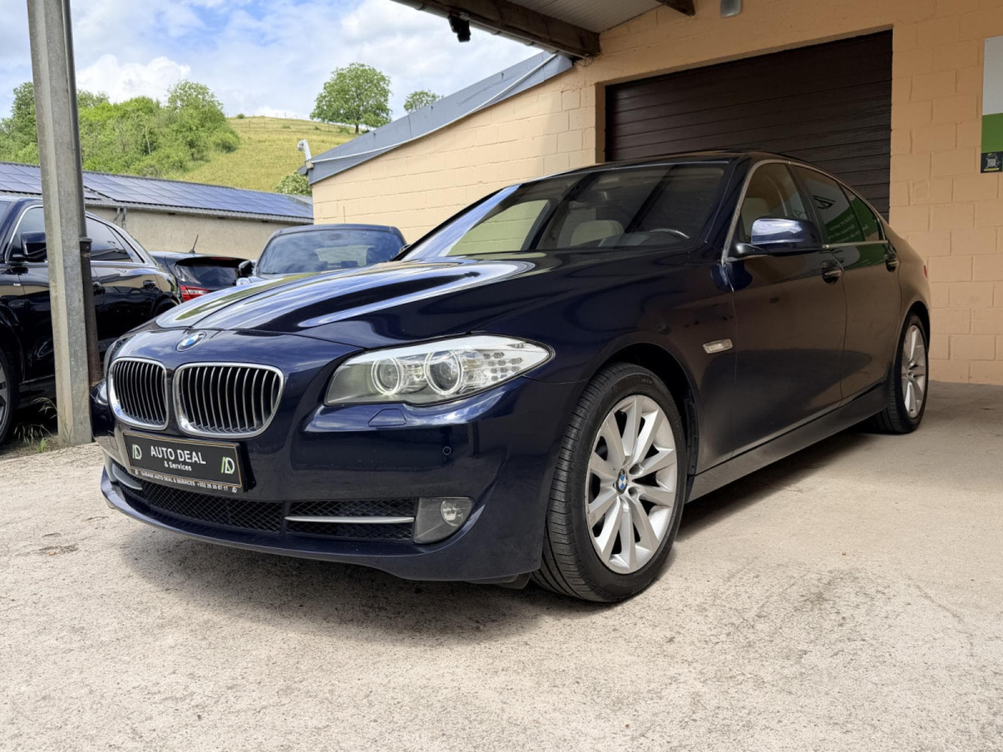 BMW 530 d xDrive Camera Head-UP, Toit Ouvrant 258cv (2011) - Photo 3