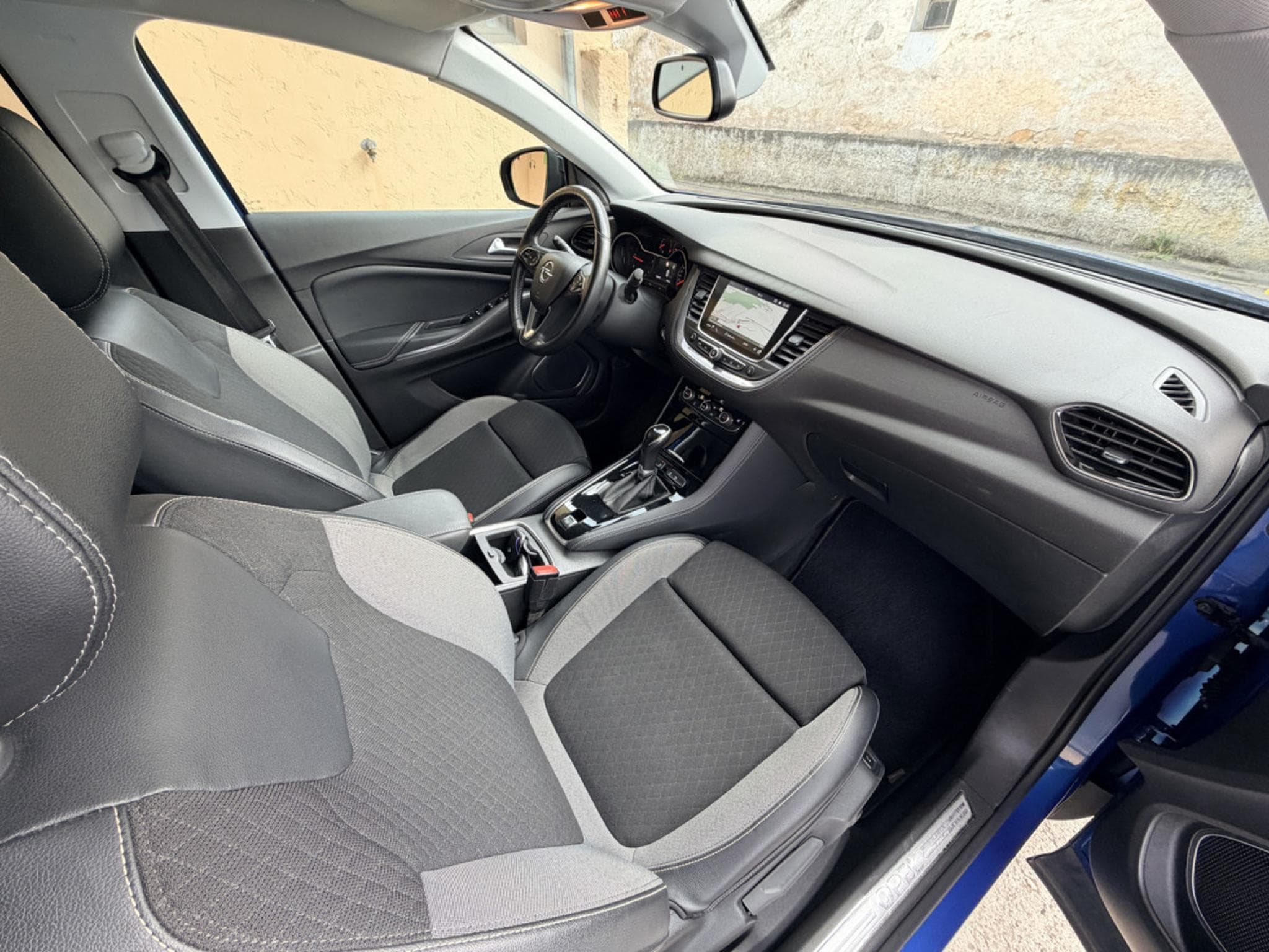 Opel Grandland Ultimate 1.5D Automatique Led Camera 360° 131CV (2019) - Photo 6